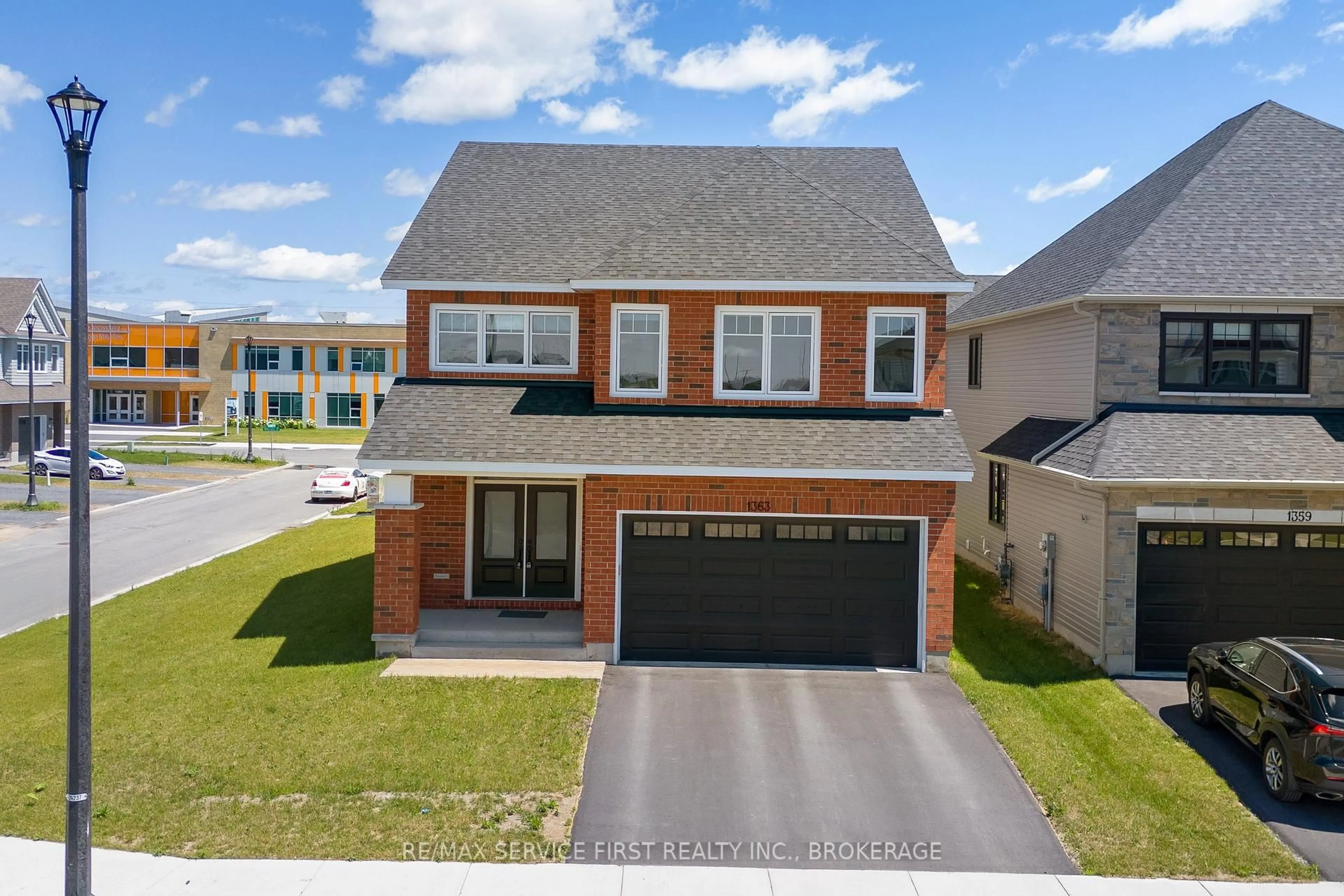 A pic from outside/outdoor area/front of a property/back of a property/a pic from drone, street for 1363 Grayson Dr, Kingston Ontario K7M 0H3