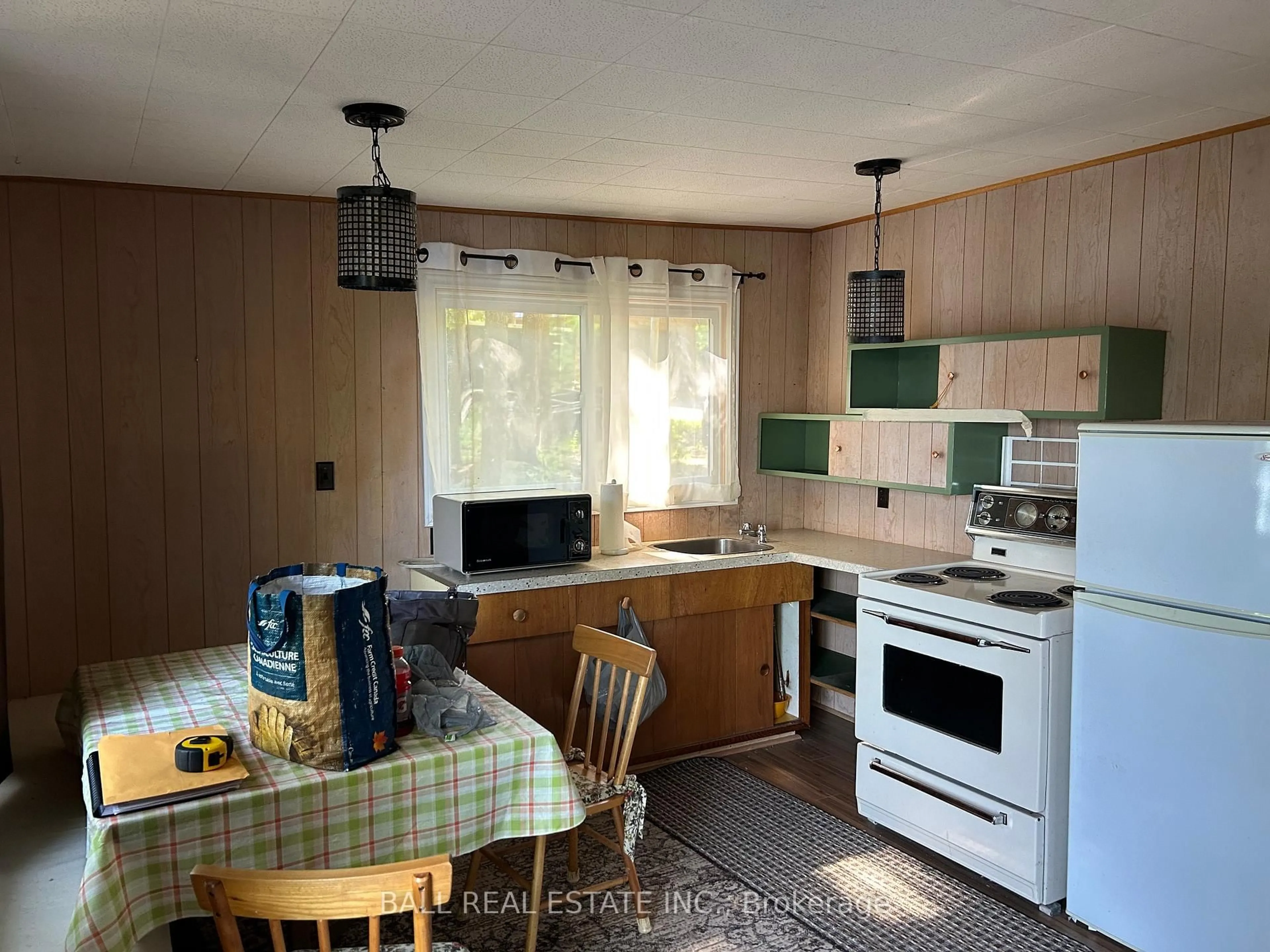 Standard kitchen, unknown for 97 Fire Route 63B, Havelock-Belmont-Methuen Ontario K0L 1Z0