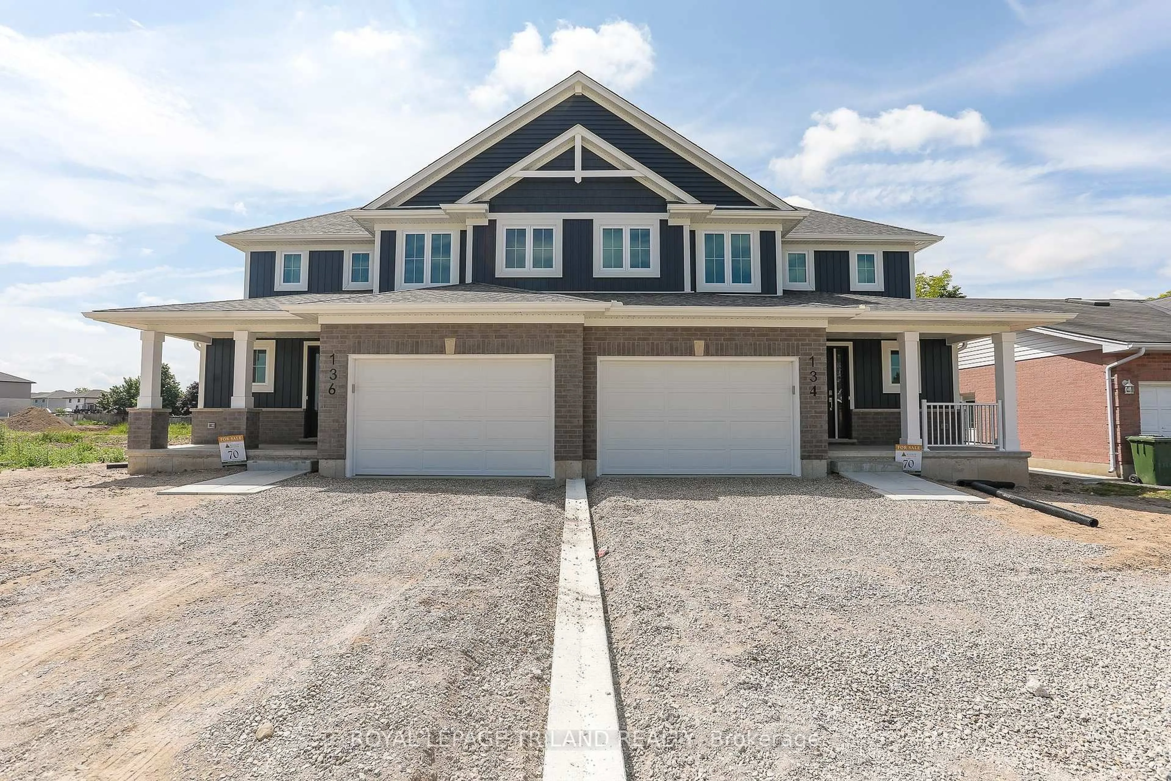 Home with vinyl exterior material, street for 134 Manor Rd, St. Thomas Ontario N5R 0R3