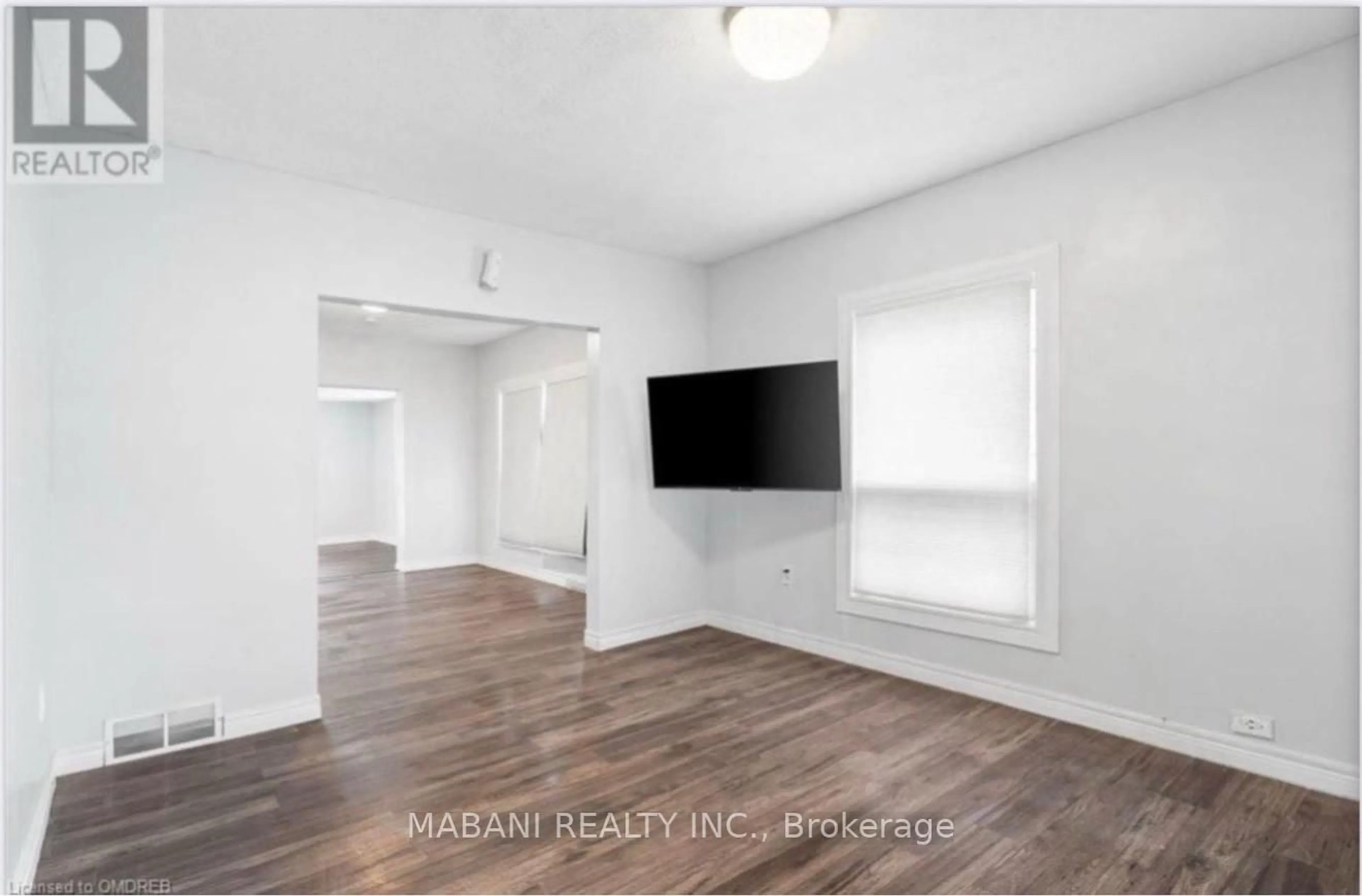 A pic of a room for 4576 FOURTH Ave, Niagara Falls Ontario L2E 4N6