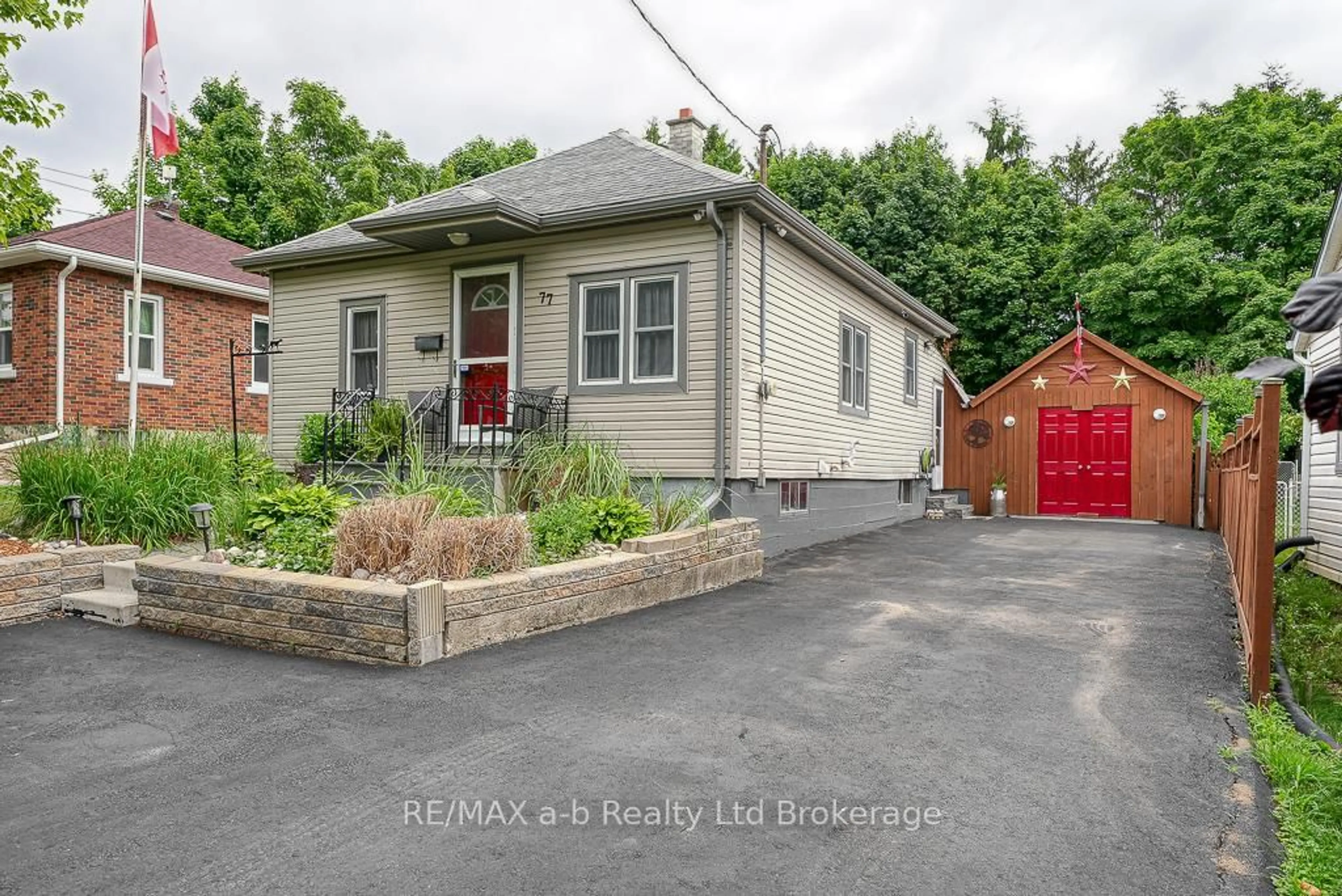 Unknown for 77 Teeple St, Woodstock Ontario N4S 3Y8