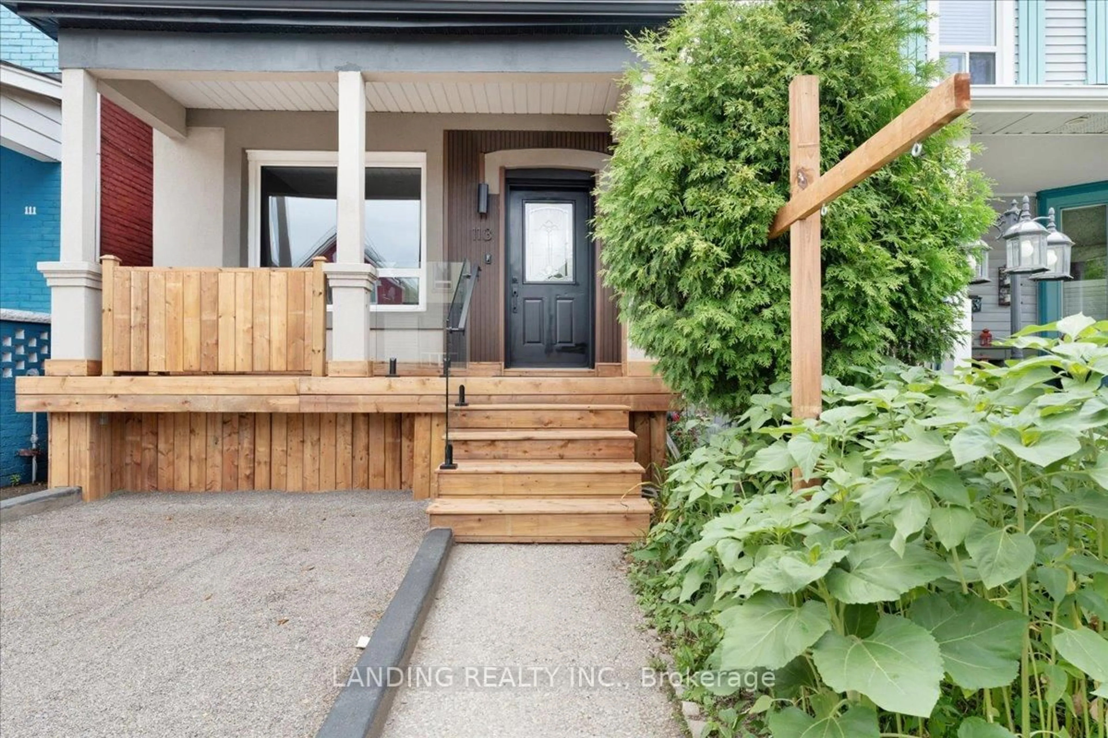 Patio, street for 113 Tisdale St, Hamilton Ontario L8L 5M5