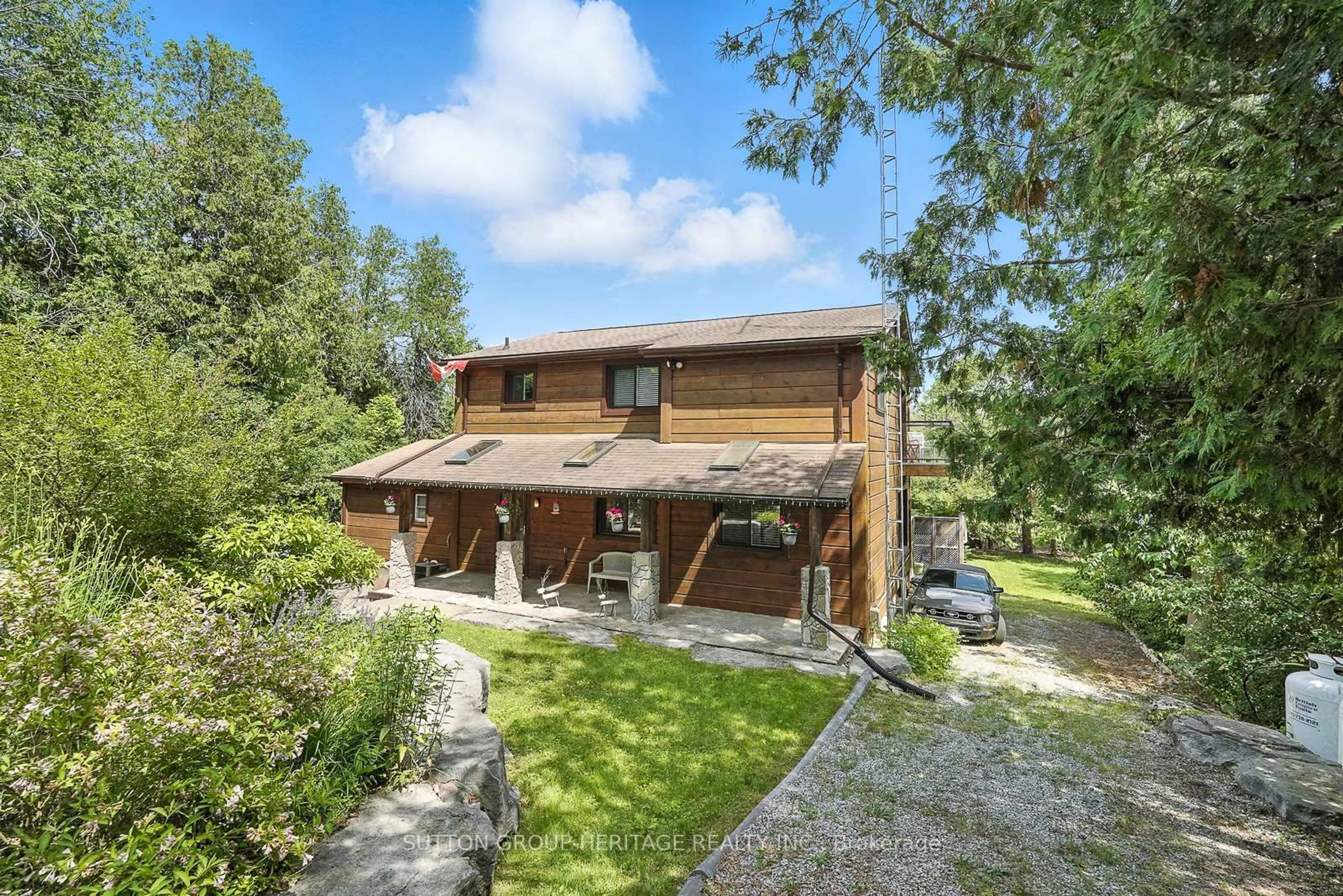 A pic from outside/outdoor area/front of a property/back of a property/a pic from drone, unknown for 183 Pirates Glen Dr, Trent Lakes Ontario K0M 1A0
