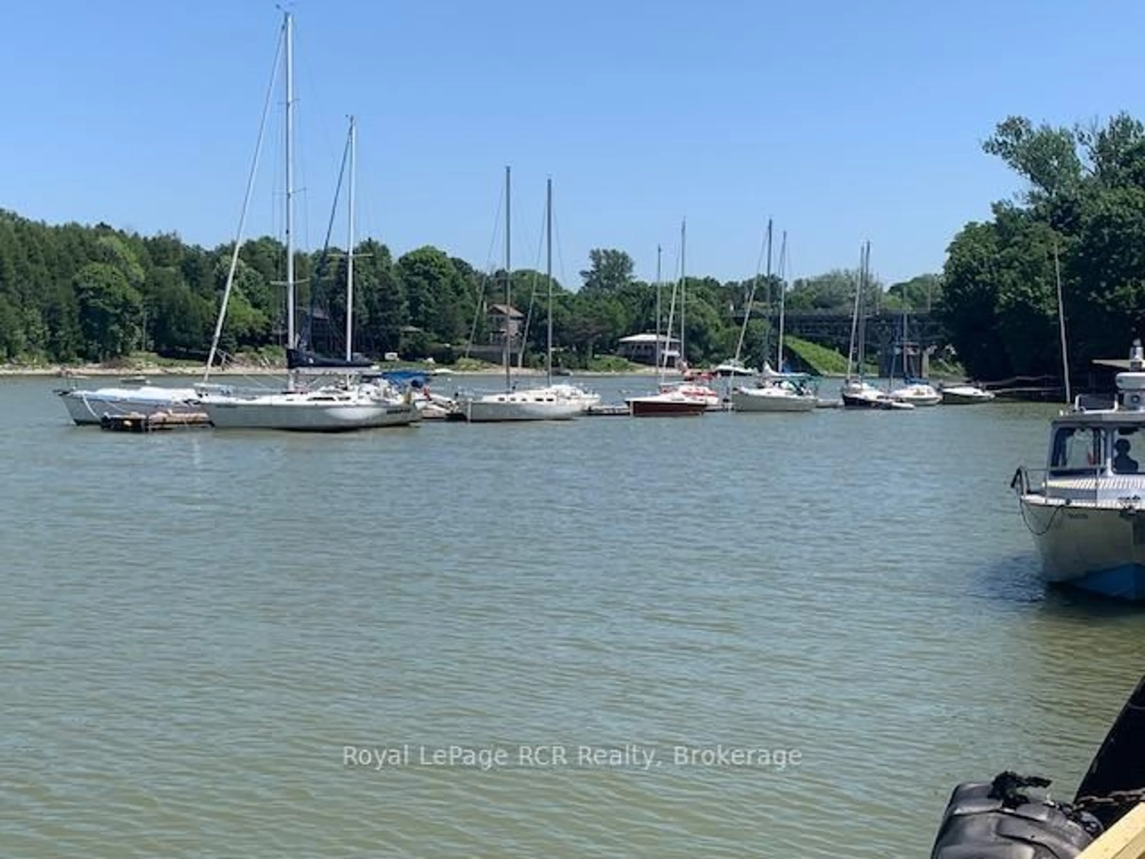 Blurry image for 164 EDWARD St, Saugeen Shores Ontario N0H 2L0