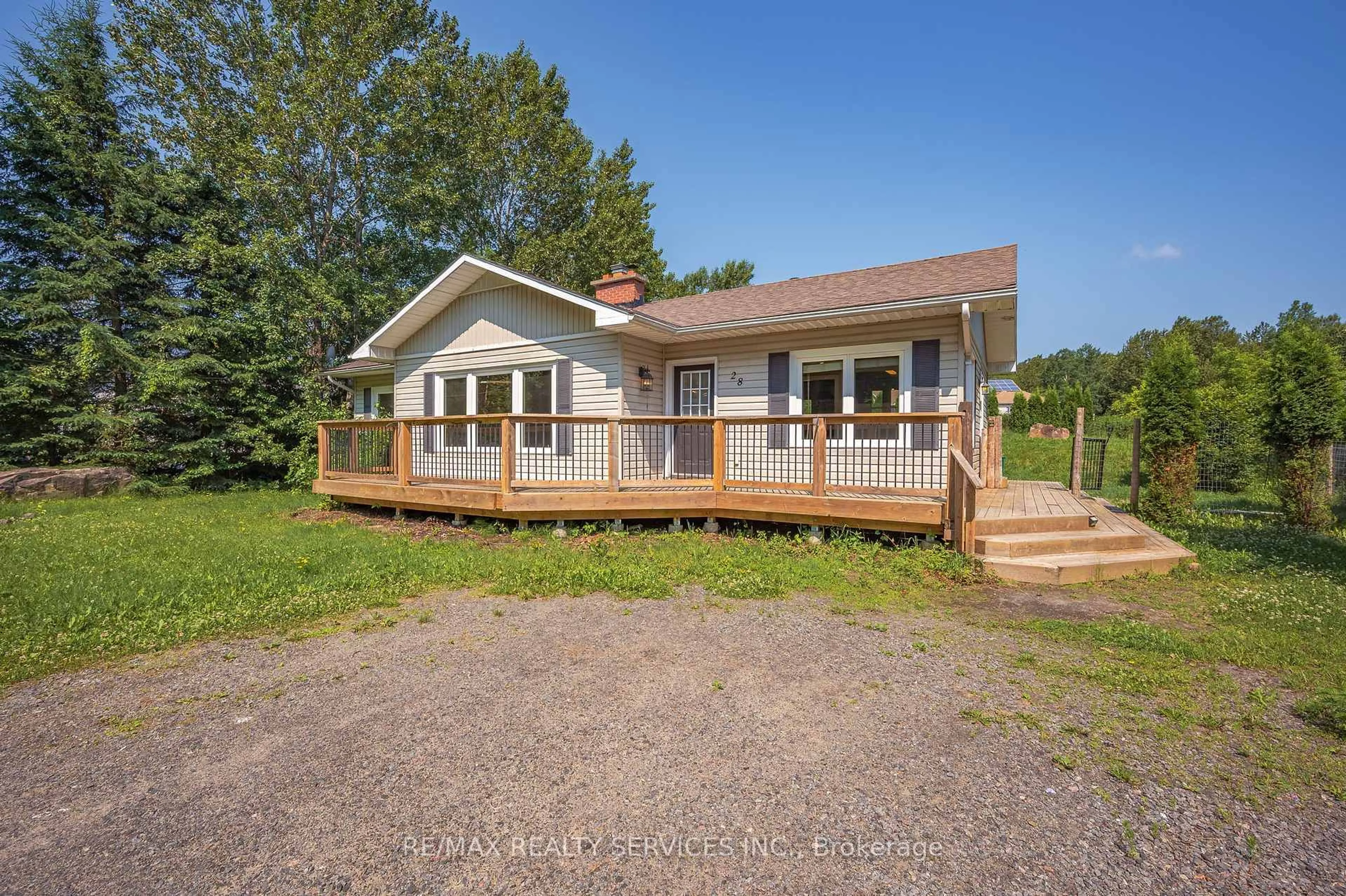 Unknown for 28 Shay Rd, Huntsville Ontario P1H 1L2