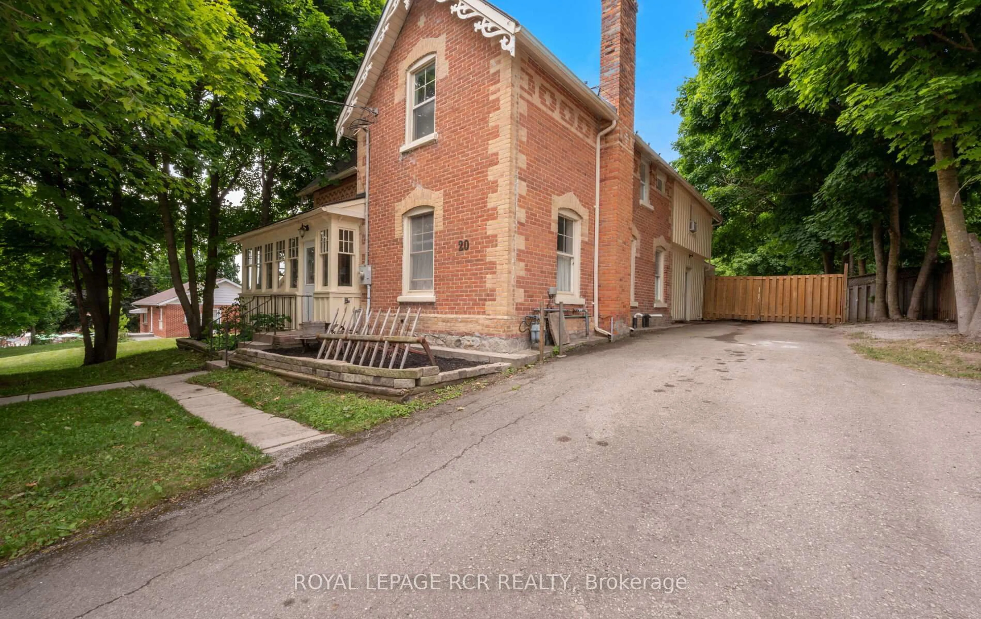 Home with brick exterior material, street for 20 Main St, East Luther Grand Valley Ontario L9W 5S7