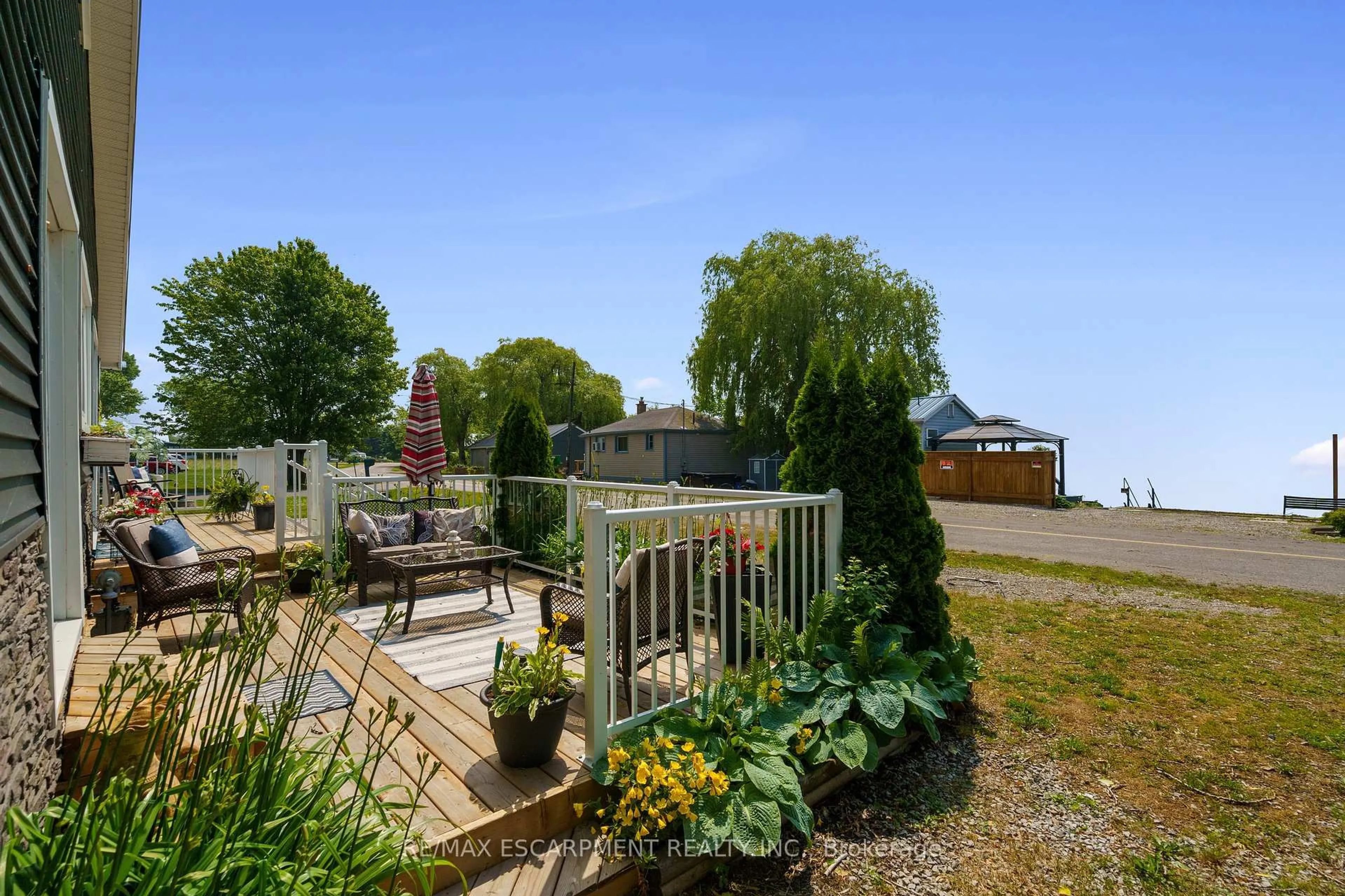 Patio, water/lake/river/ocean view for 87 Lakeshore Rd, Haldimand Ontario N0A 1N3