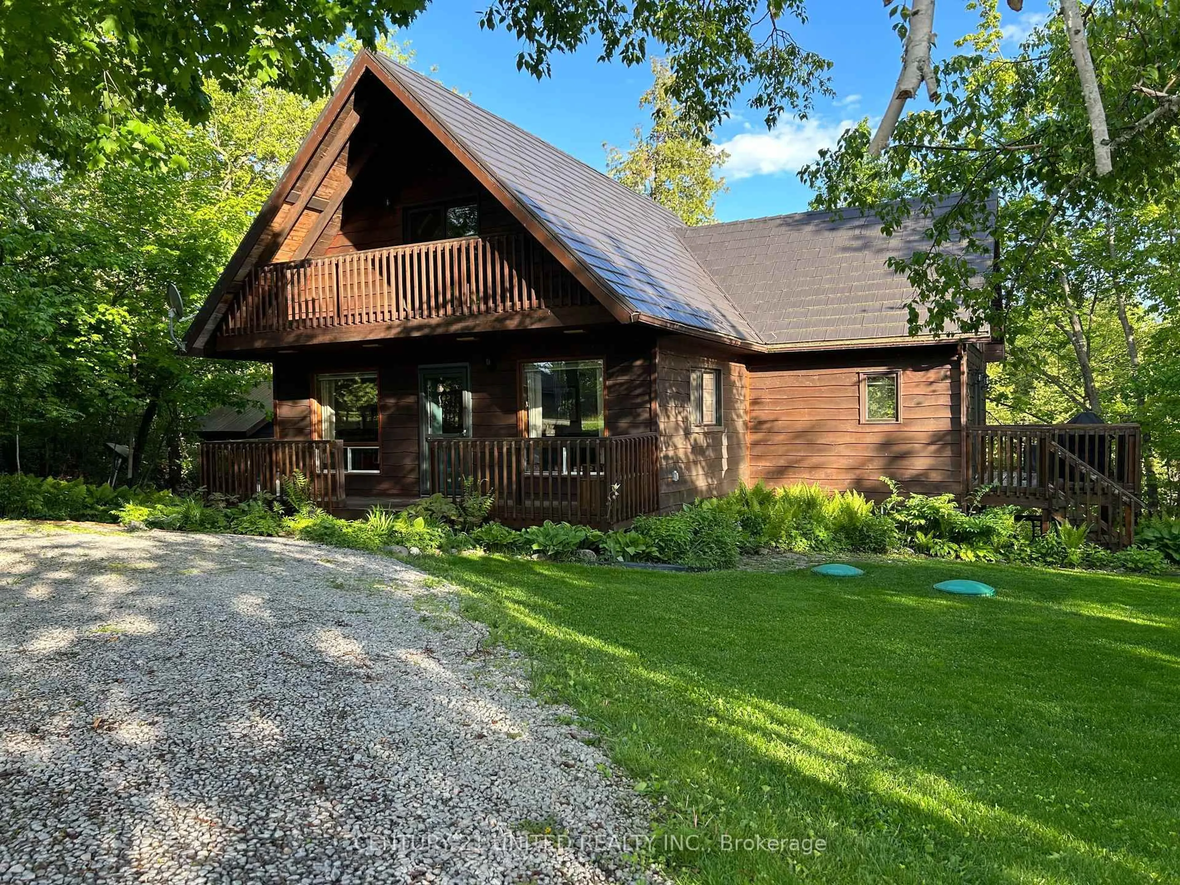 A pic from outside/outdoor area/front of a property/back of a property/a pic from drone, unknown for 119 Birch Point Dr, Kawartha Lakes Ontario K0L 1T0