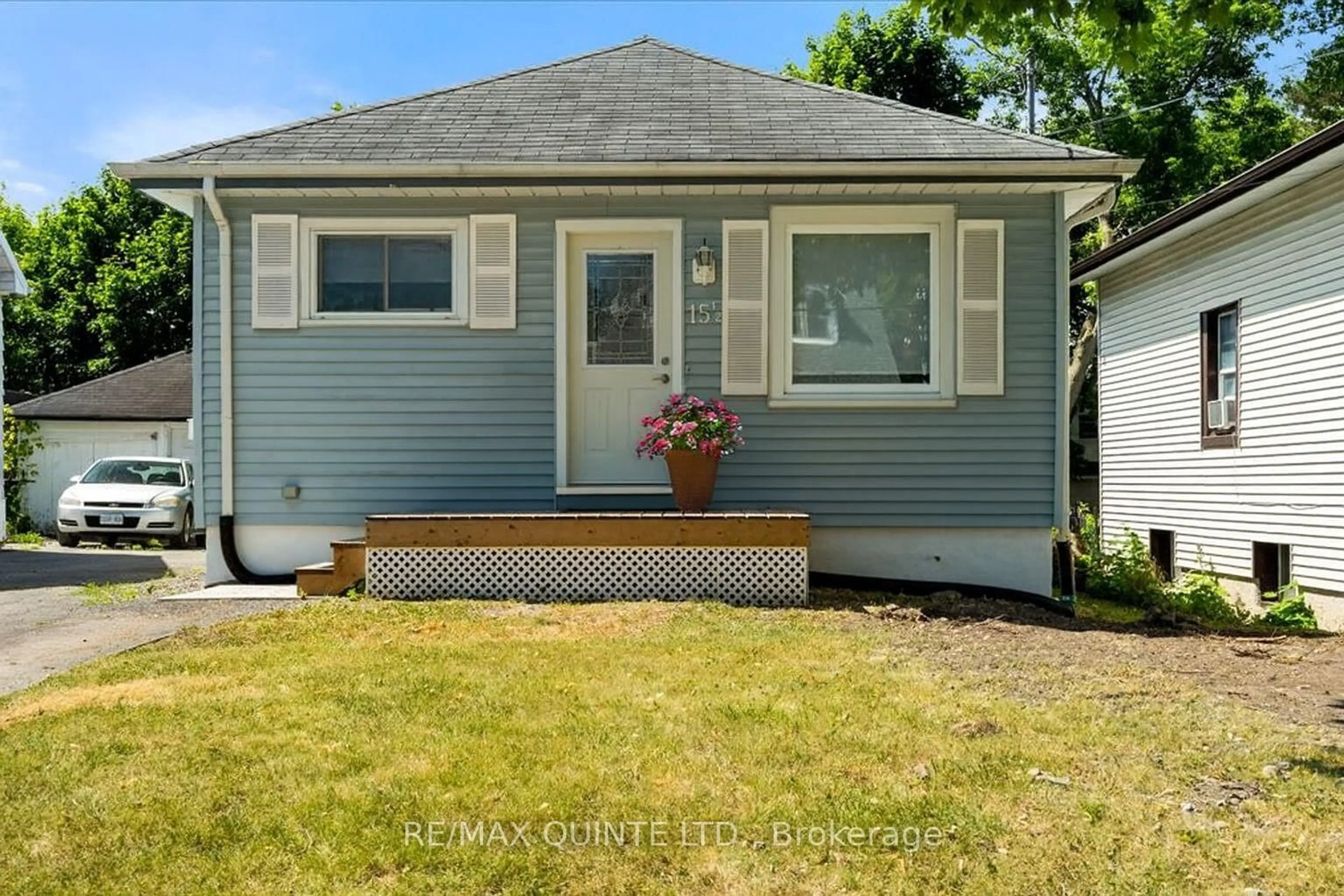 Home with vinyl exterior material, street for 15 1/2 McCann St, Quinte West Ontario K8V 1W2