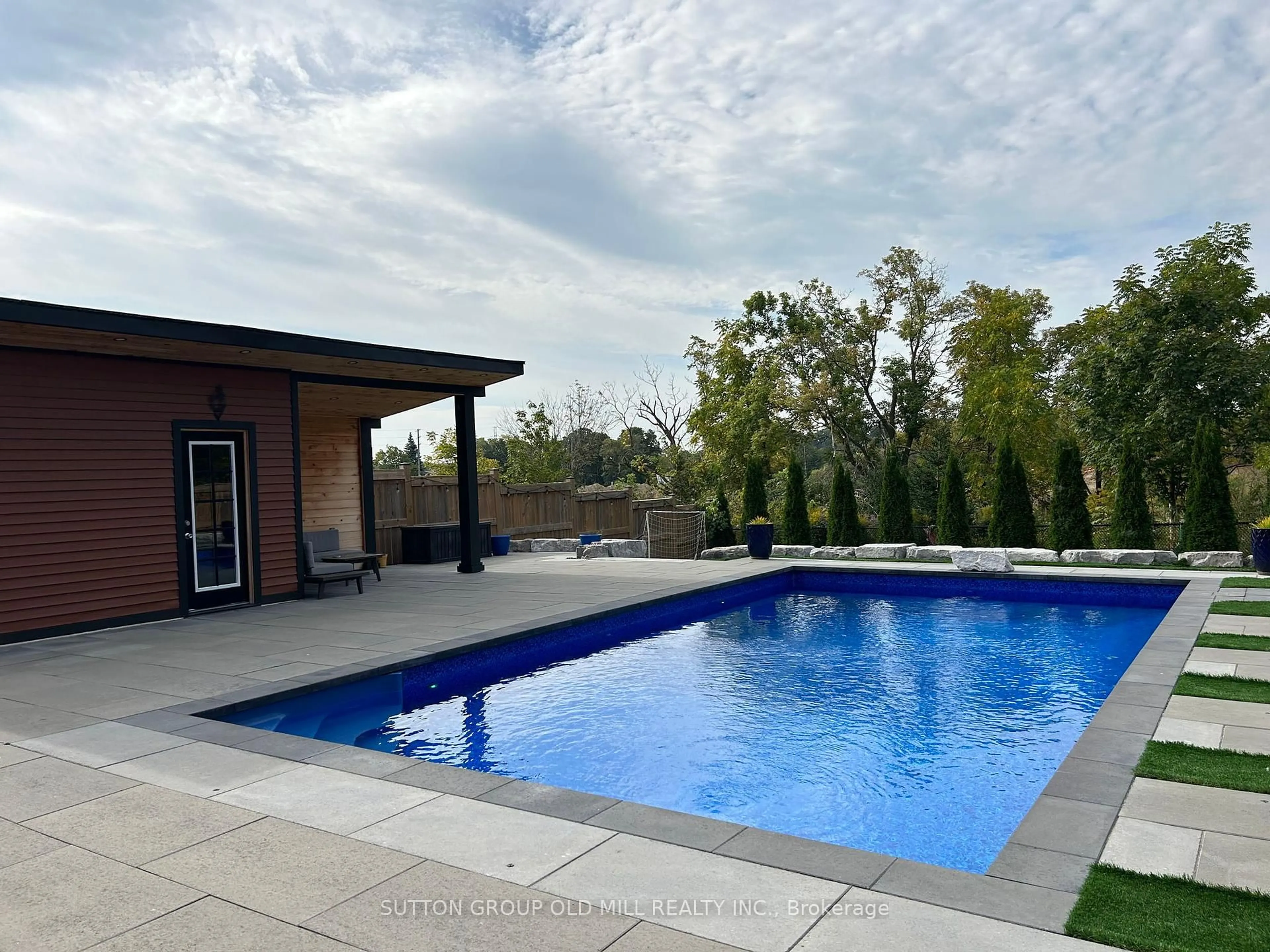 Pool for 81 Larry Cres, Haldimand Ontario N3W 0B2