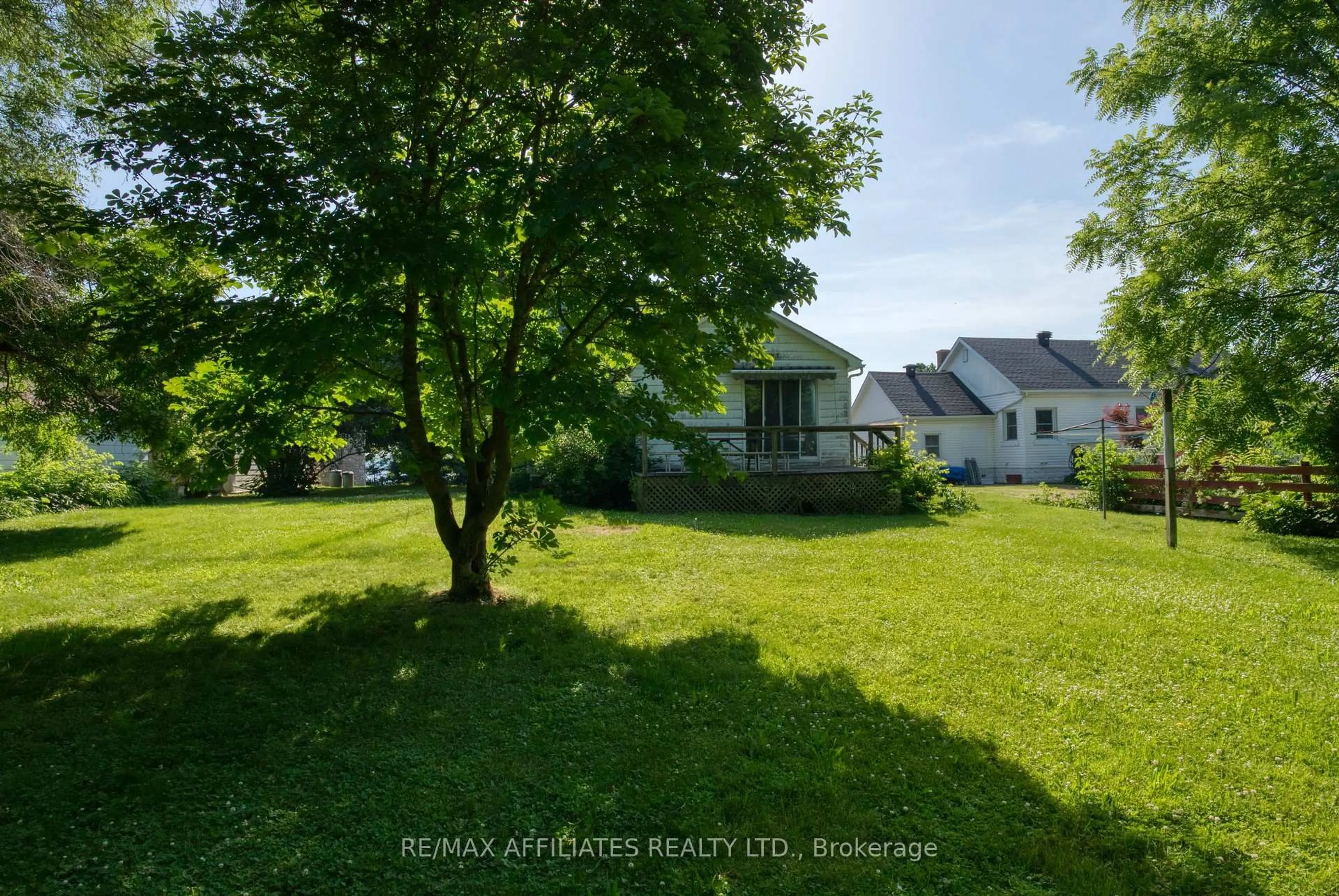 A pic from outside/outdoor area/front of a property/back of a property/a pic from drone, unknown for 42 Main St, Westport Ontario K0G 1X0