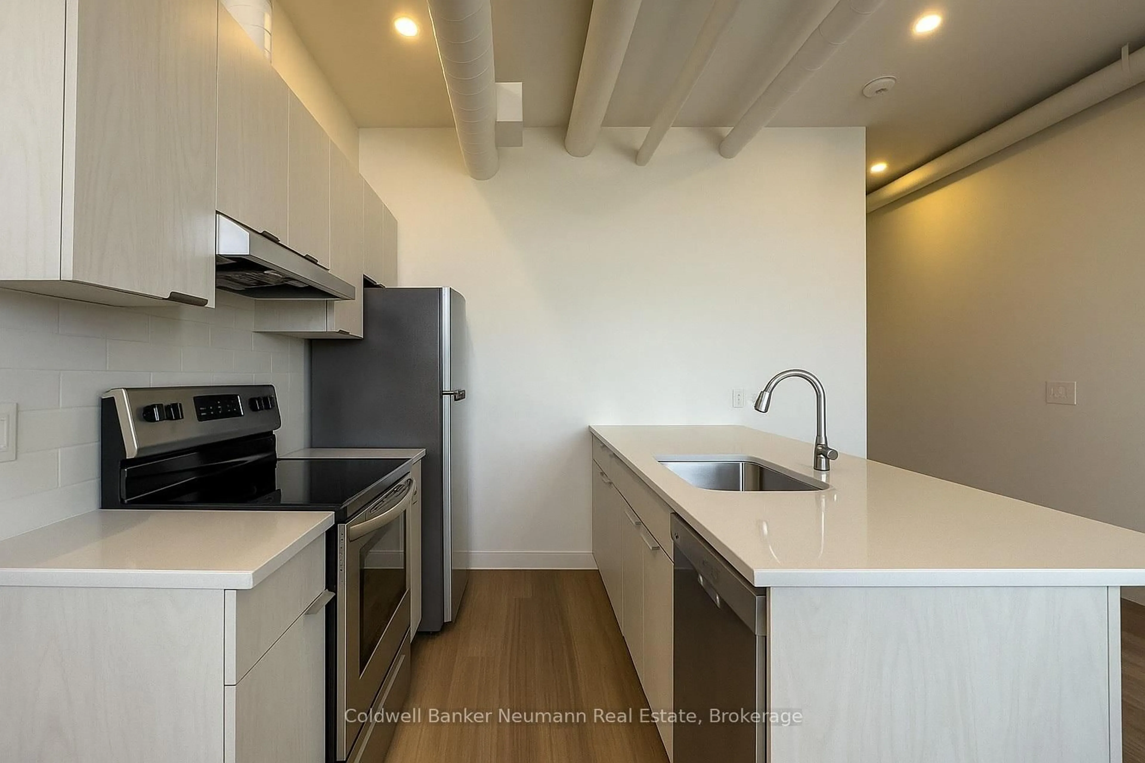 Standard kitchen, unknown for 120 Huron St #504, Guelph Ontario N1E 0T8