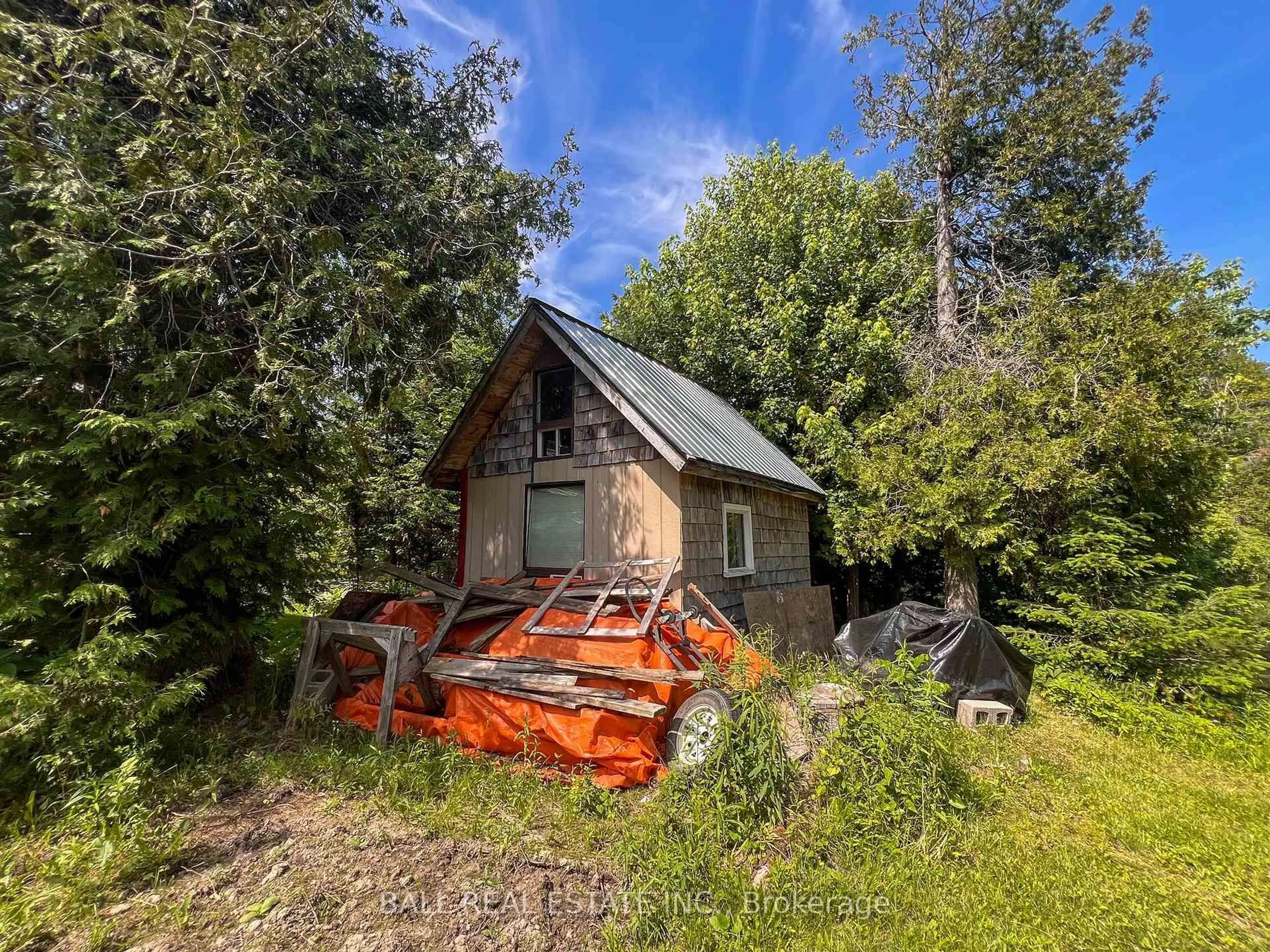 Unknown for 106 Fidlar Crt, Limoges Ontario K0K 2M0