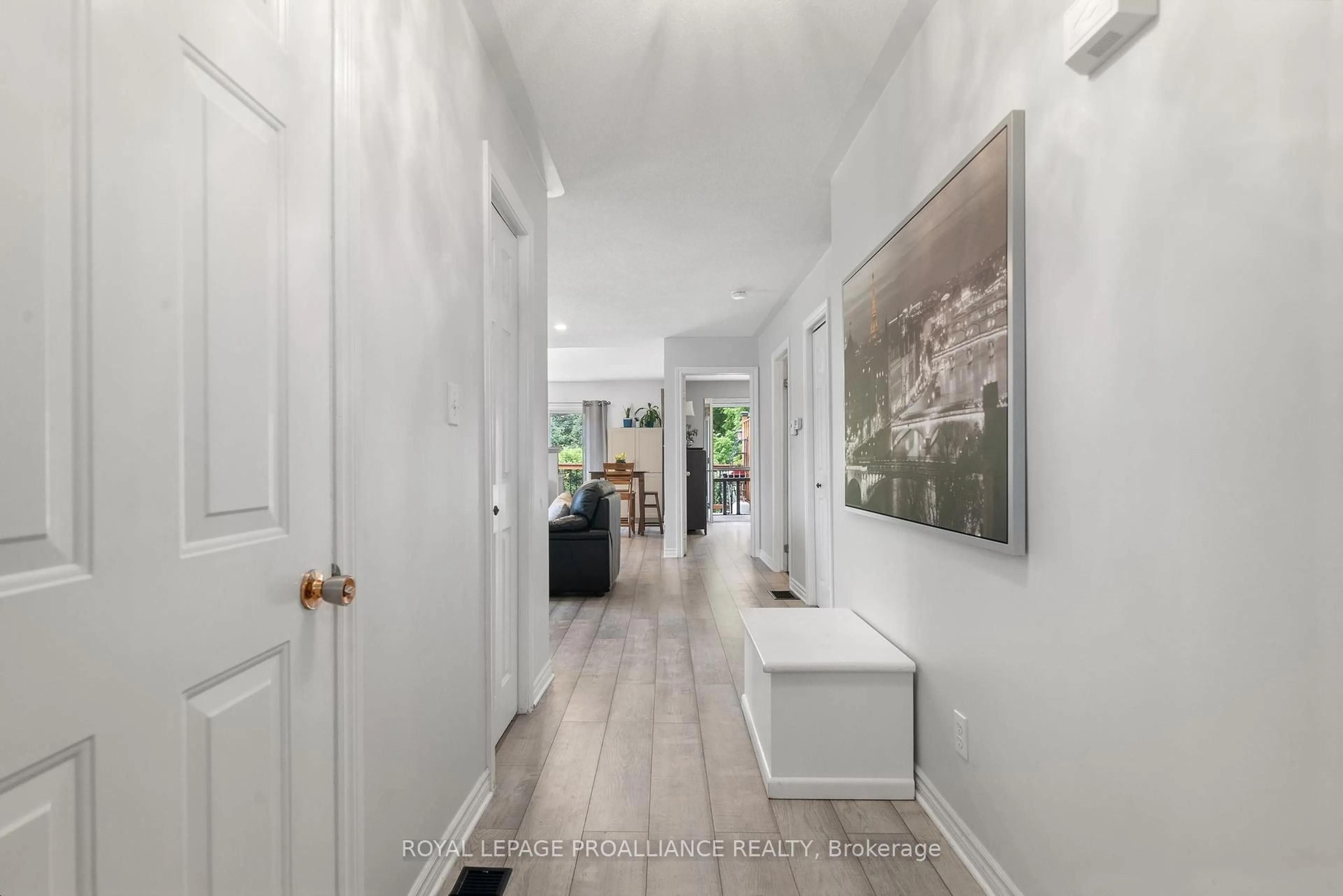 Indoor entryway for 117 St. James St, Stirling Ontario K0K 3E0