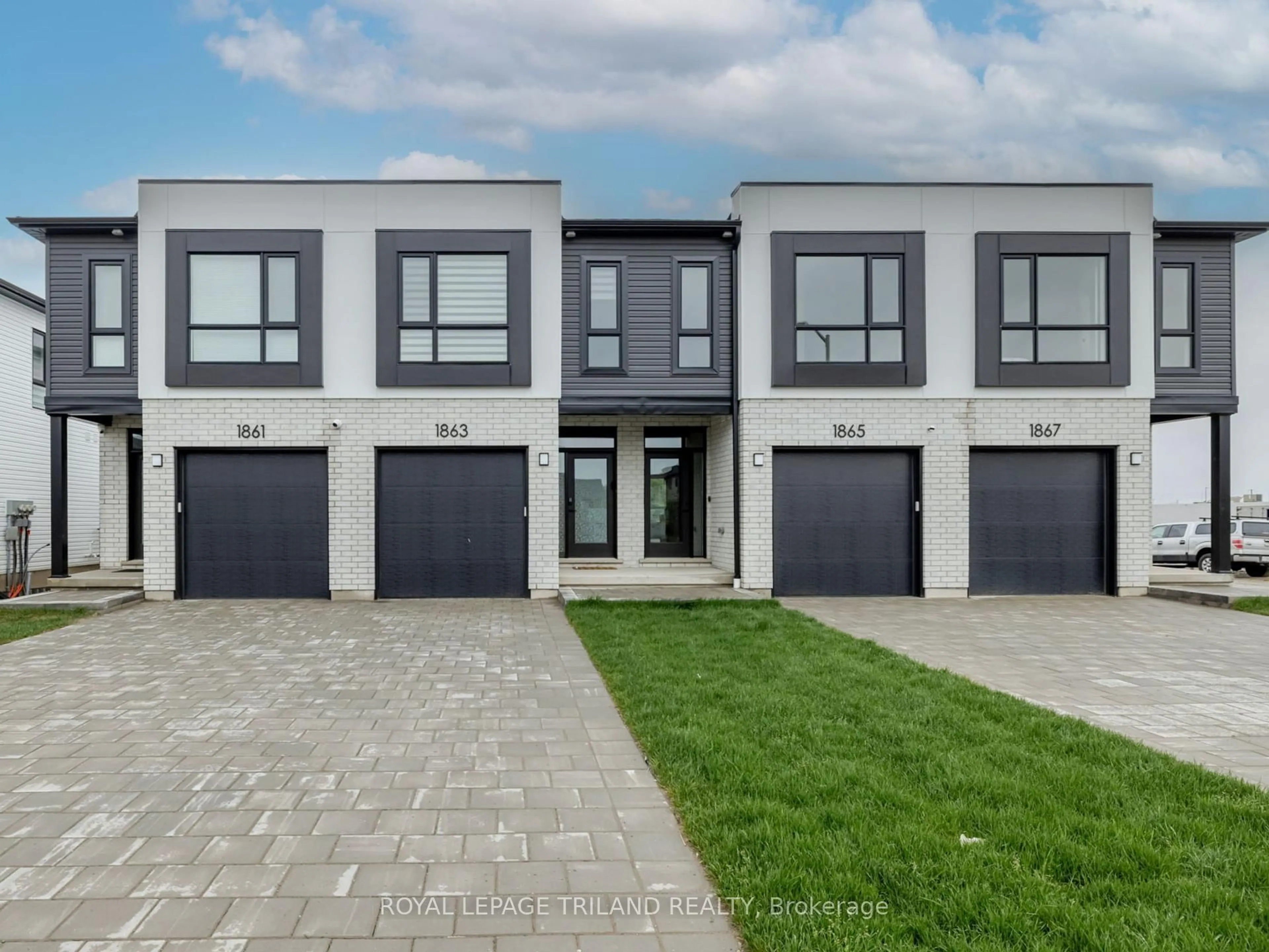 Unknown for 1867 Dalmagarry Rd, London North Ontario N6G 0A6