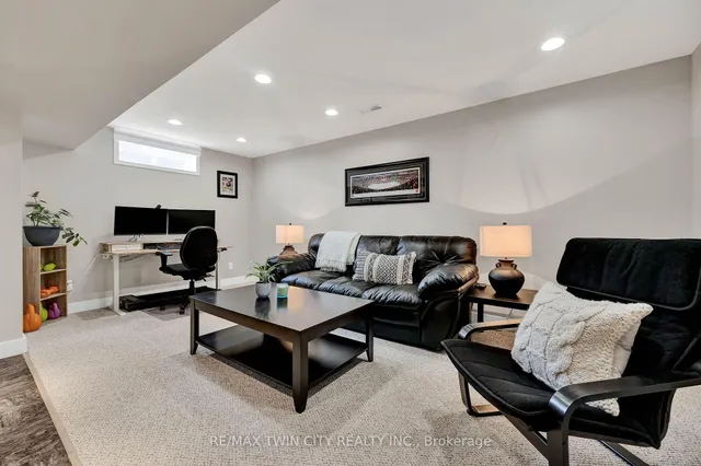 Additional image 10 of 162 EVERGLADE Cres