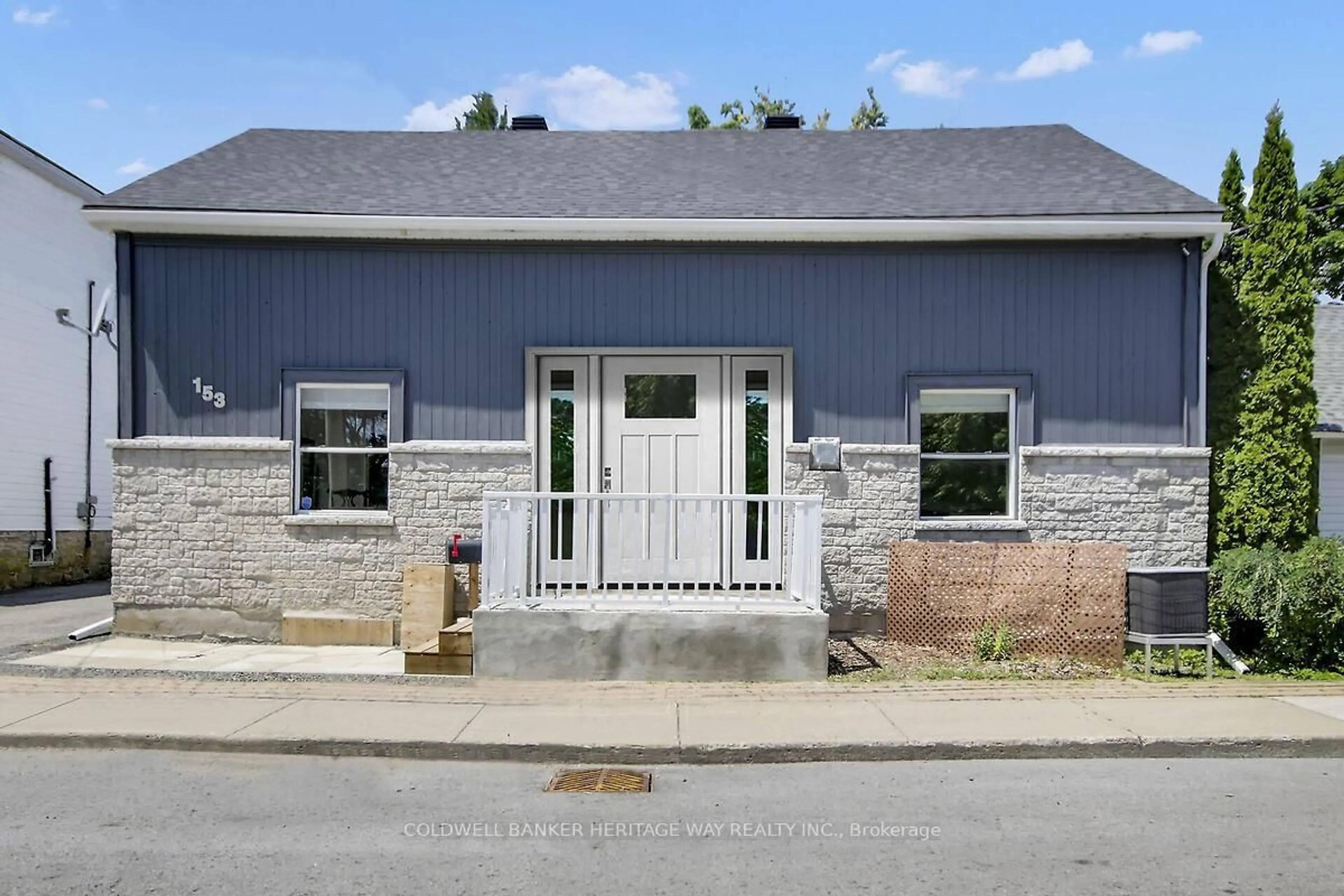 Home with brick exterior material, building for 153 William St, Carleton Place Ontario K7C 1X5