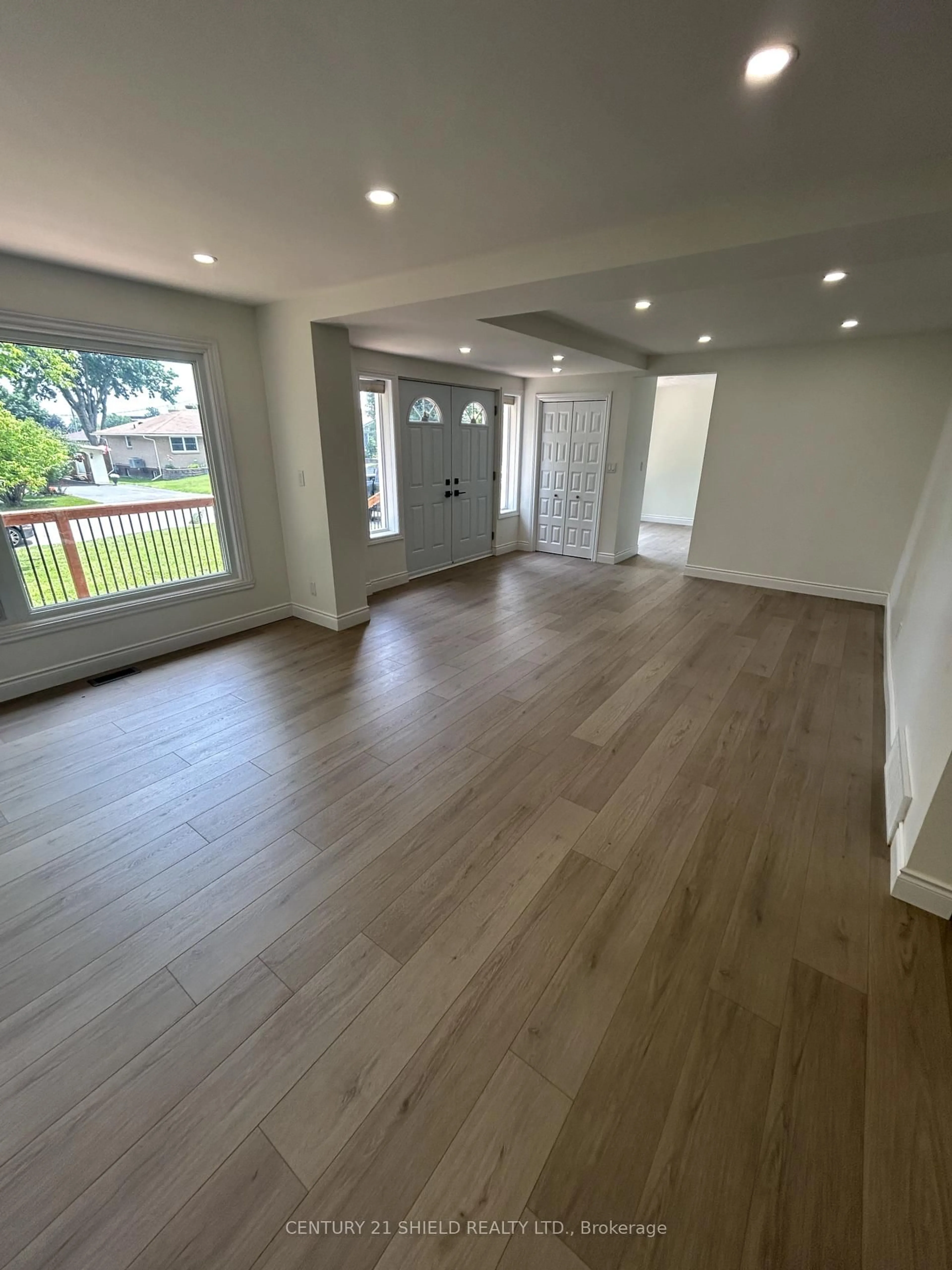 A pic of a room for 1514 Frances Ann Ave, Cornwall Ontario K6H 2L2