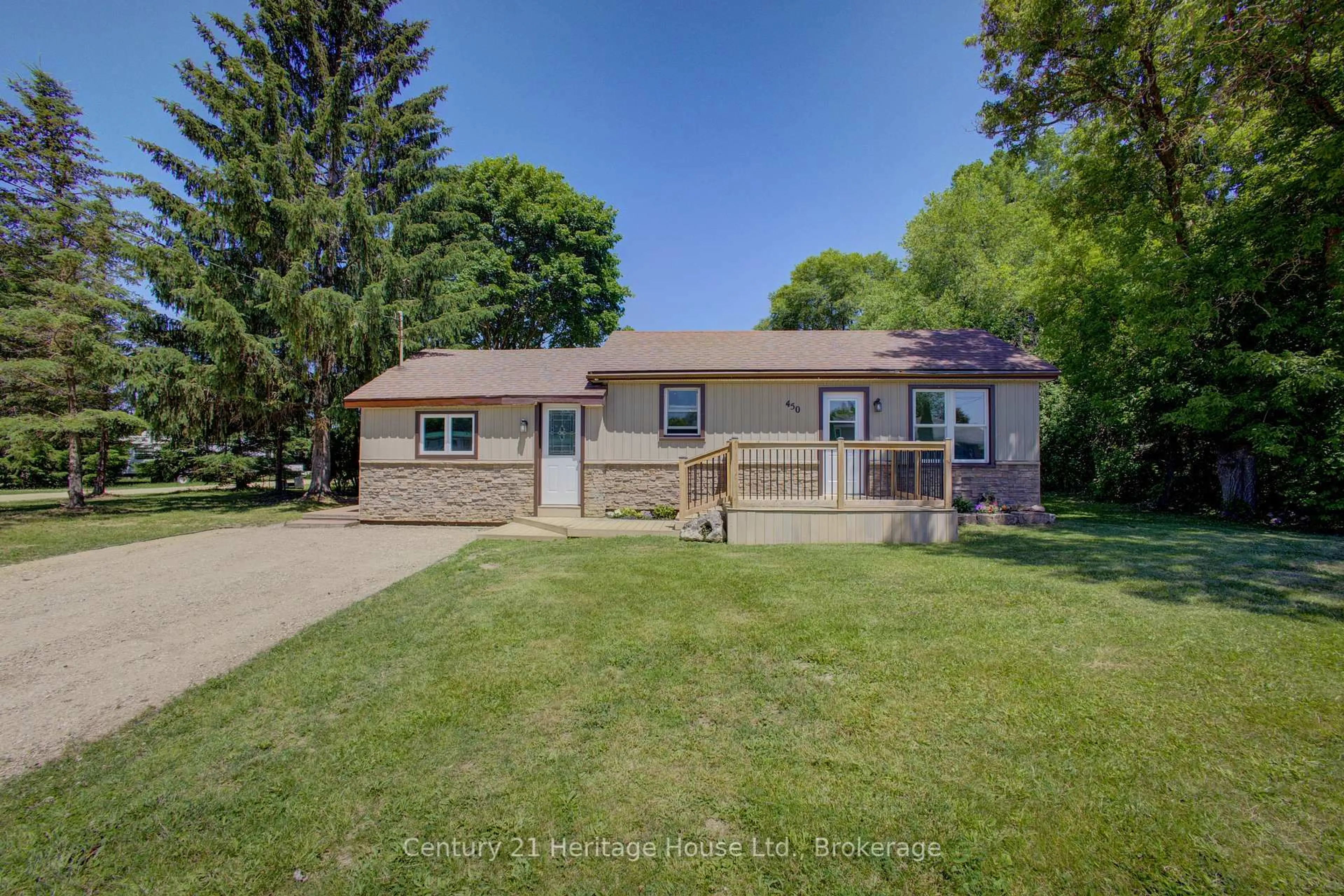 A pic from outside/outdoor area/front of a property/back of a property/a pic from drone, street for 450 Douglas St, West Grey Ontario N0G 1R0