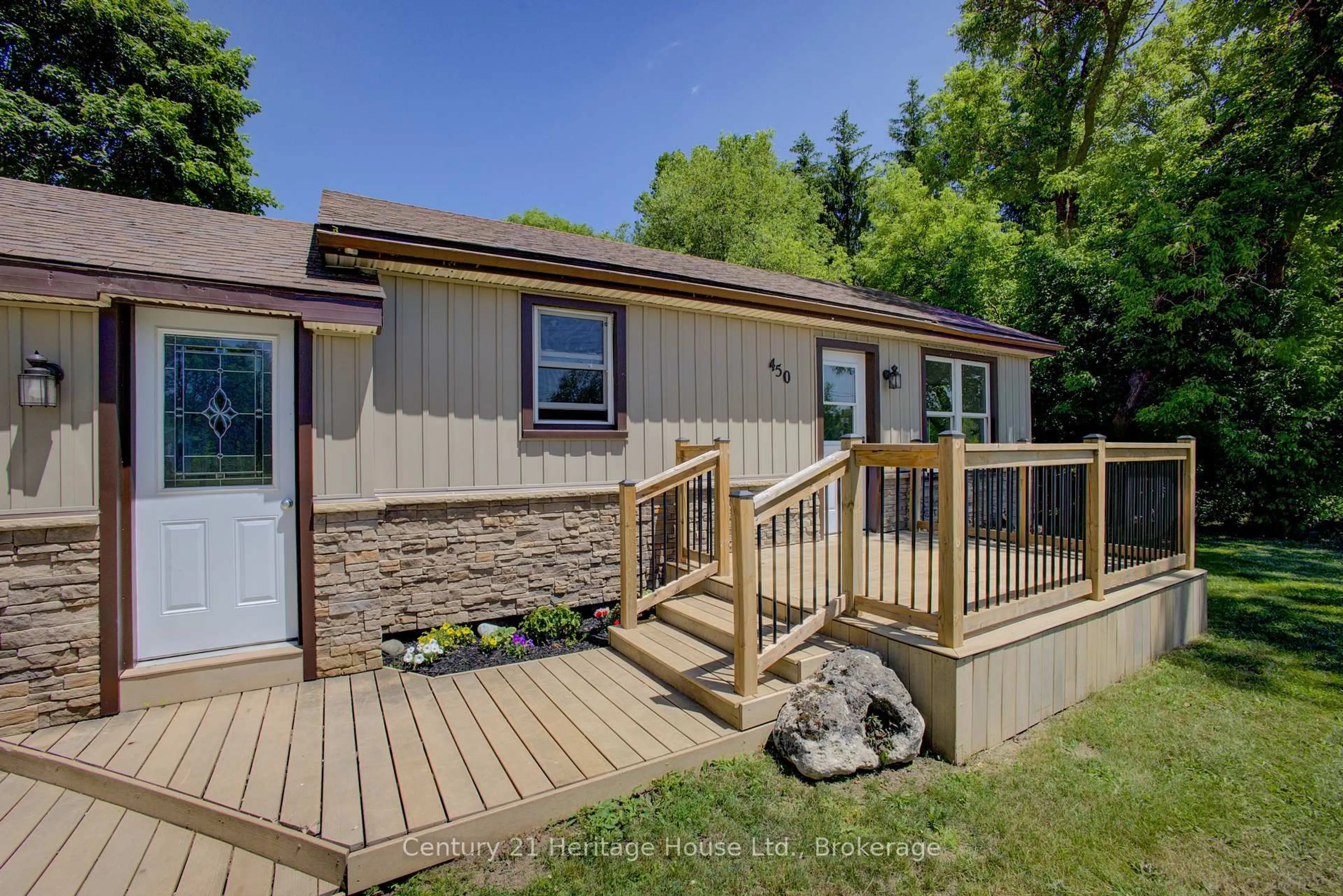 Unknown for 450 Douglas St, West Grey Ontario N0G 1R0