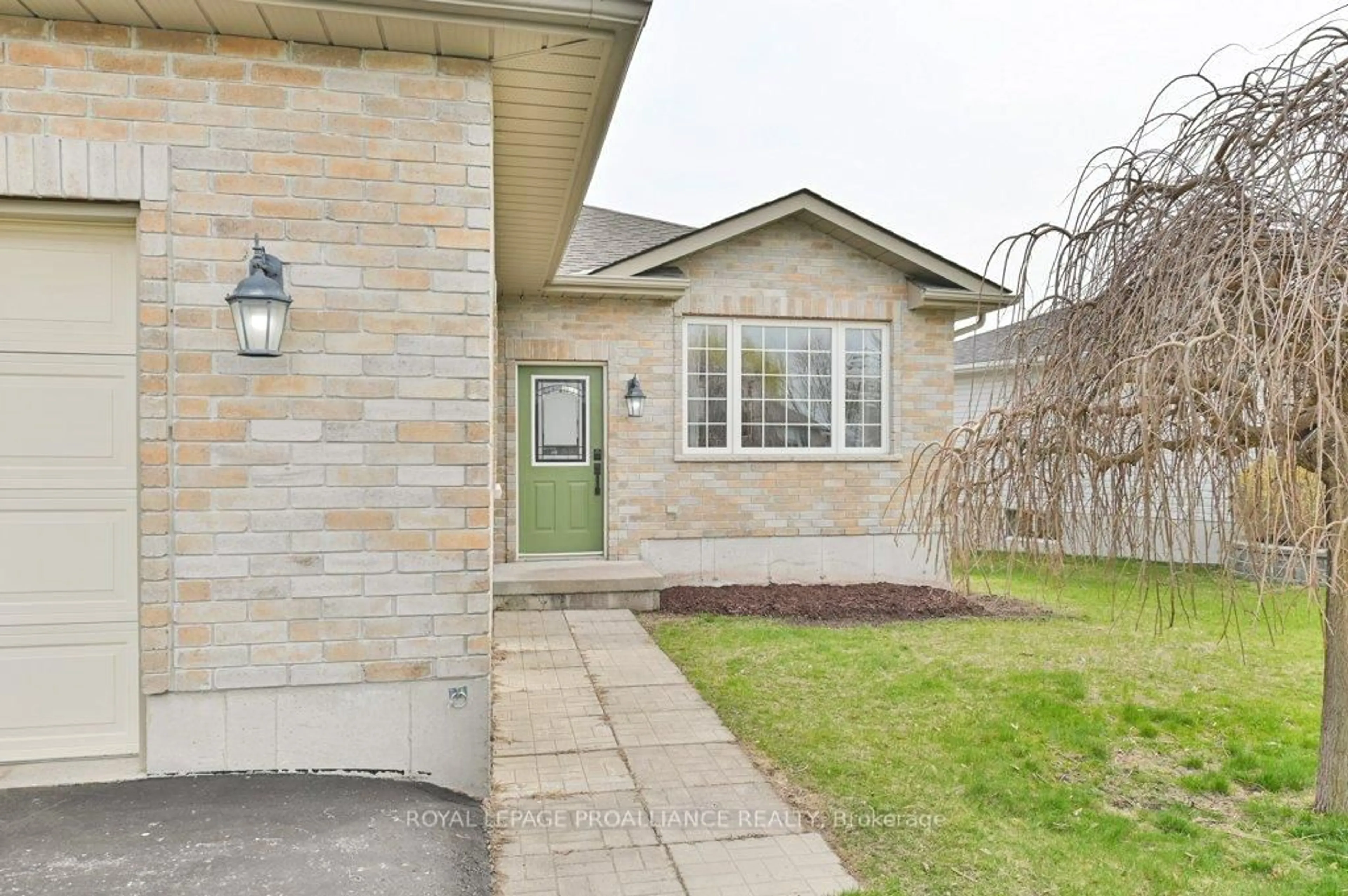 Home with brick exterior material, street for 17 Stonegate Cres, Hastings Ontario K0K 2C0