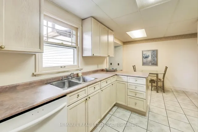 Additional property image - 9 Avalon Ave