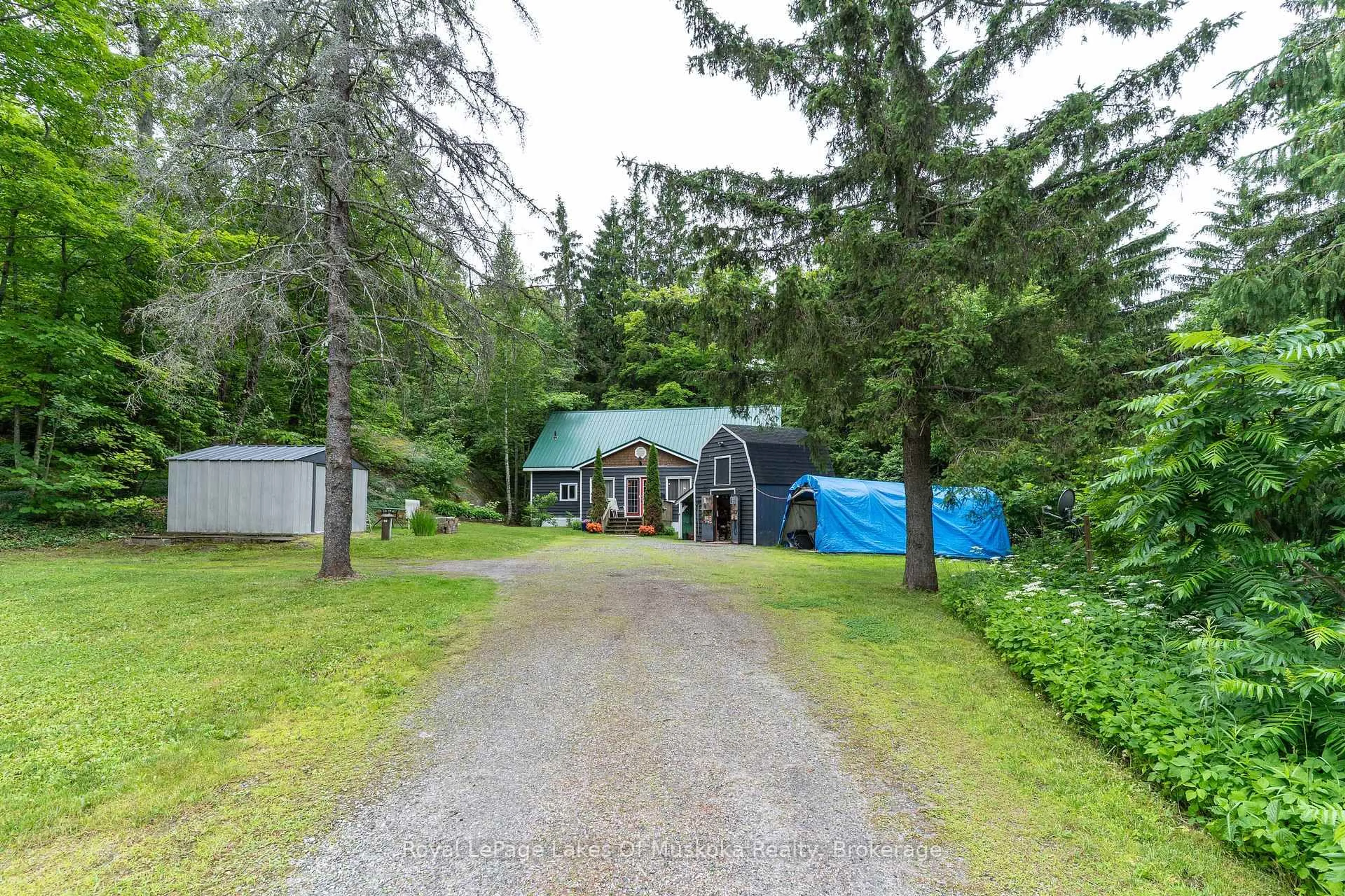 Shed for 2709 Muskoka District 118 Rd, Muskoka Lakes Ontario P0B 1J0