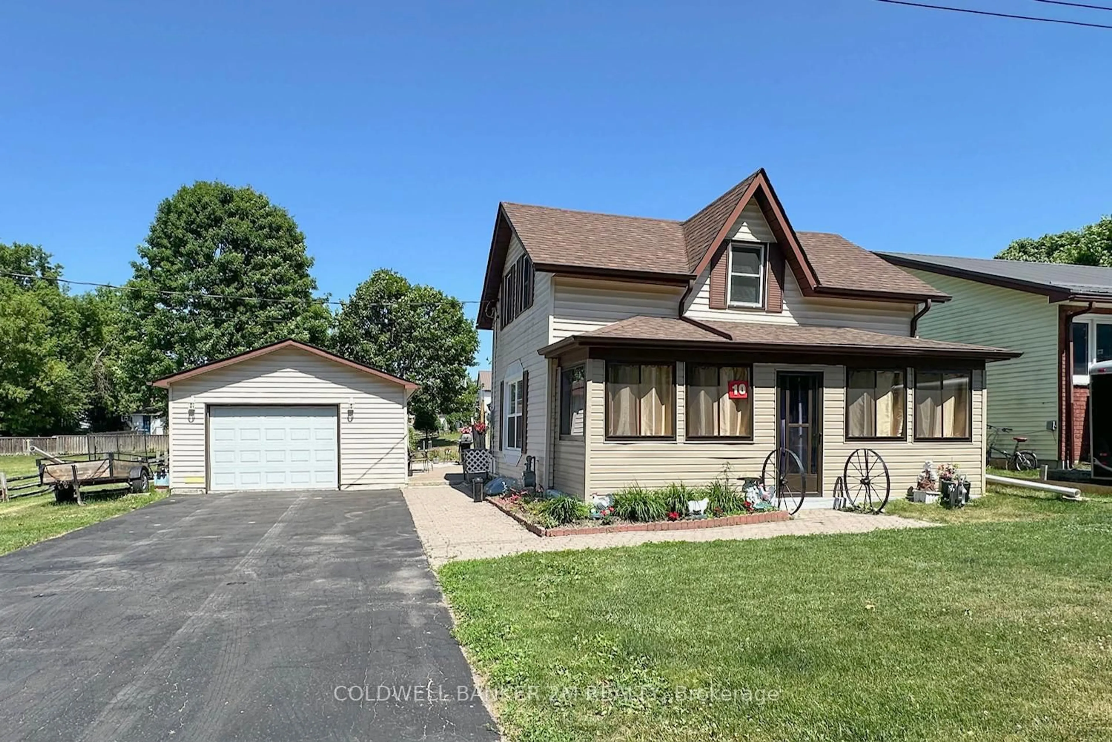 Unknown for 10 Amelia St, Kawartha Lakes Ontario L0A 1K0