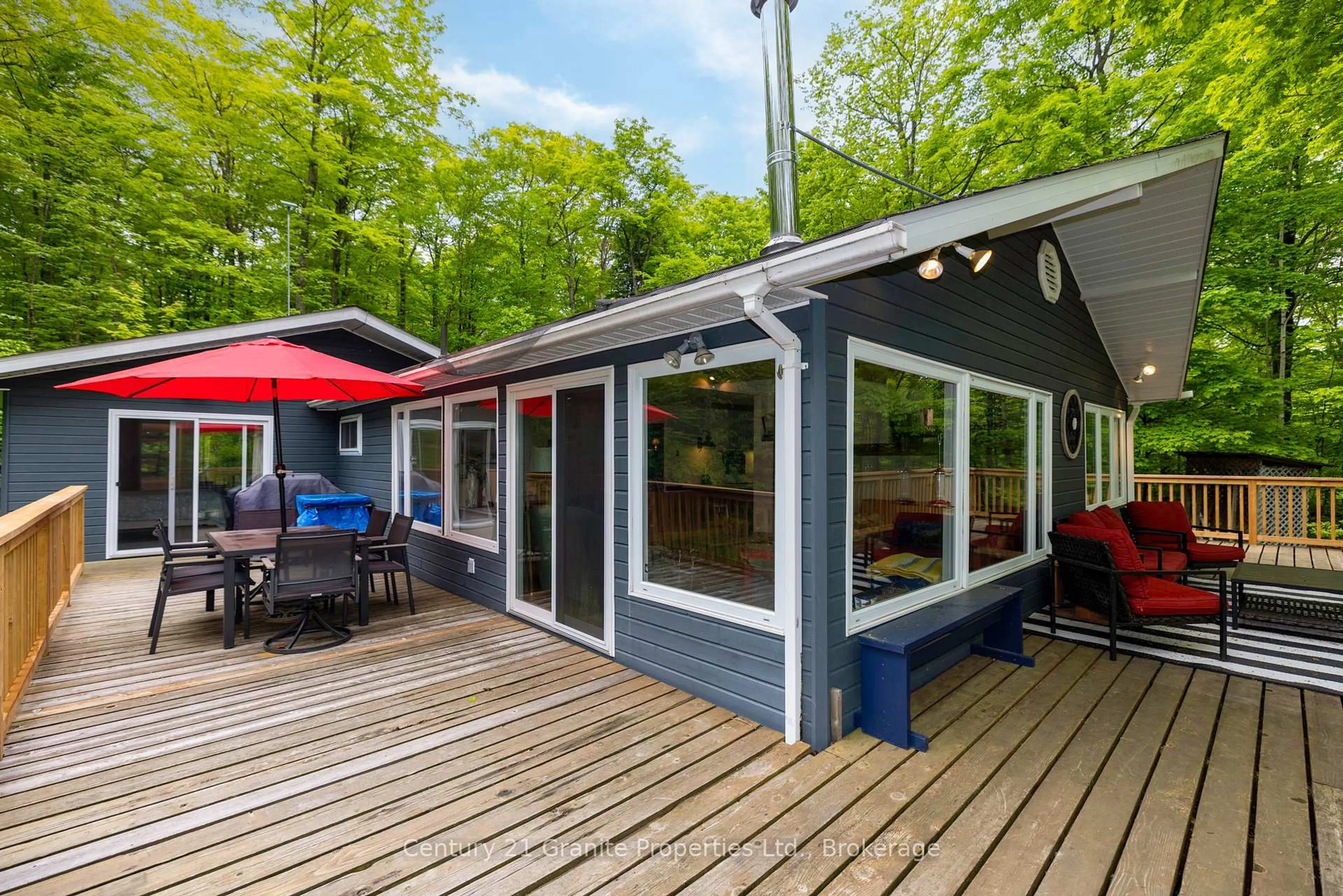 Patio, unknown for 131 Downes Rd, Seguin Ontario P2A 2W8