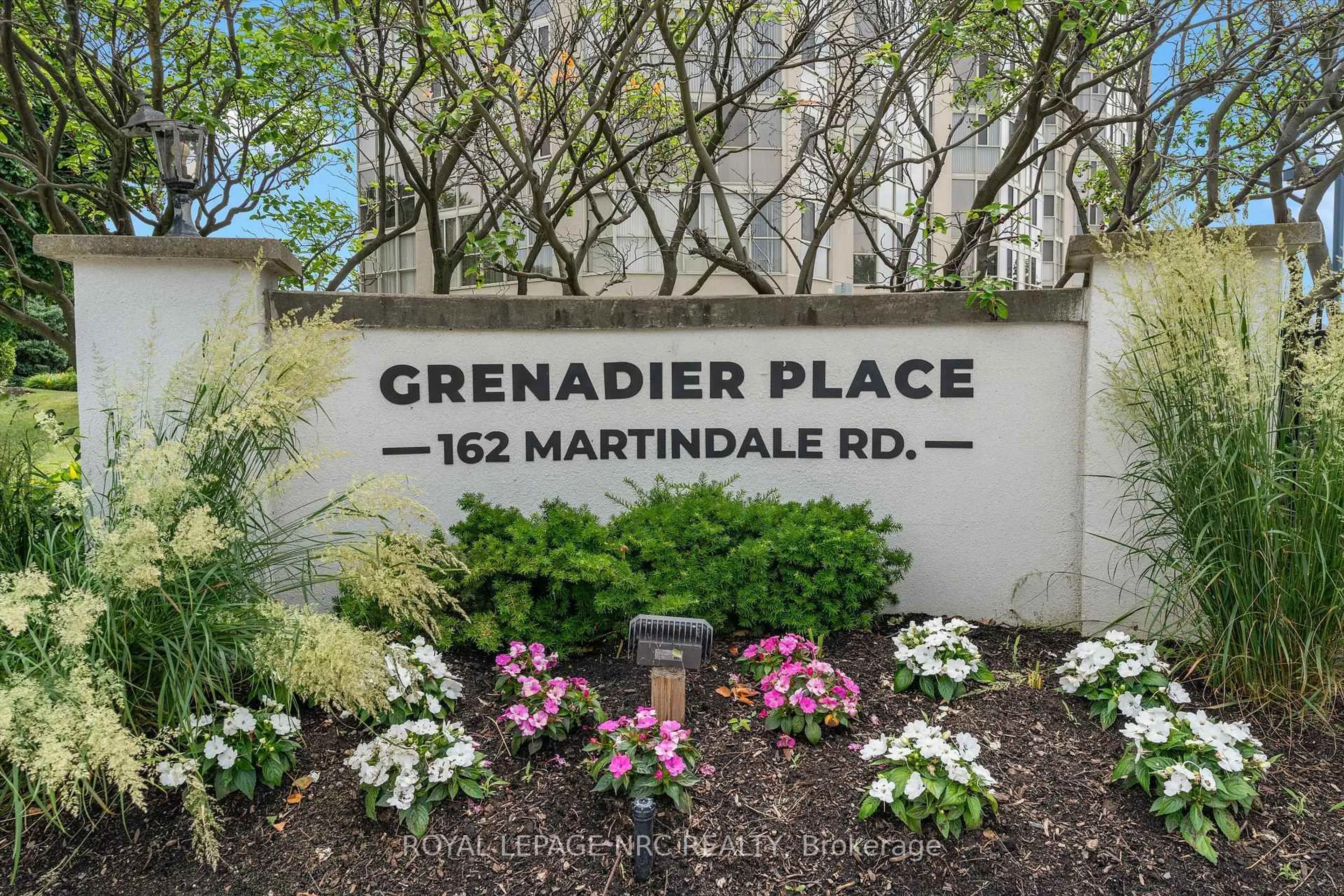 Unknown for 162 Martindale Rd #804, St. Catharines Ontario L2S 3S4