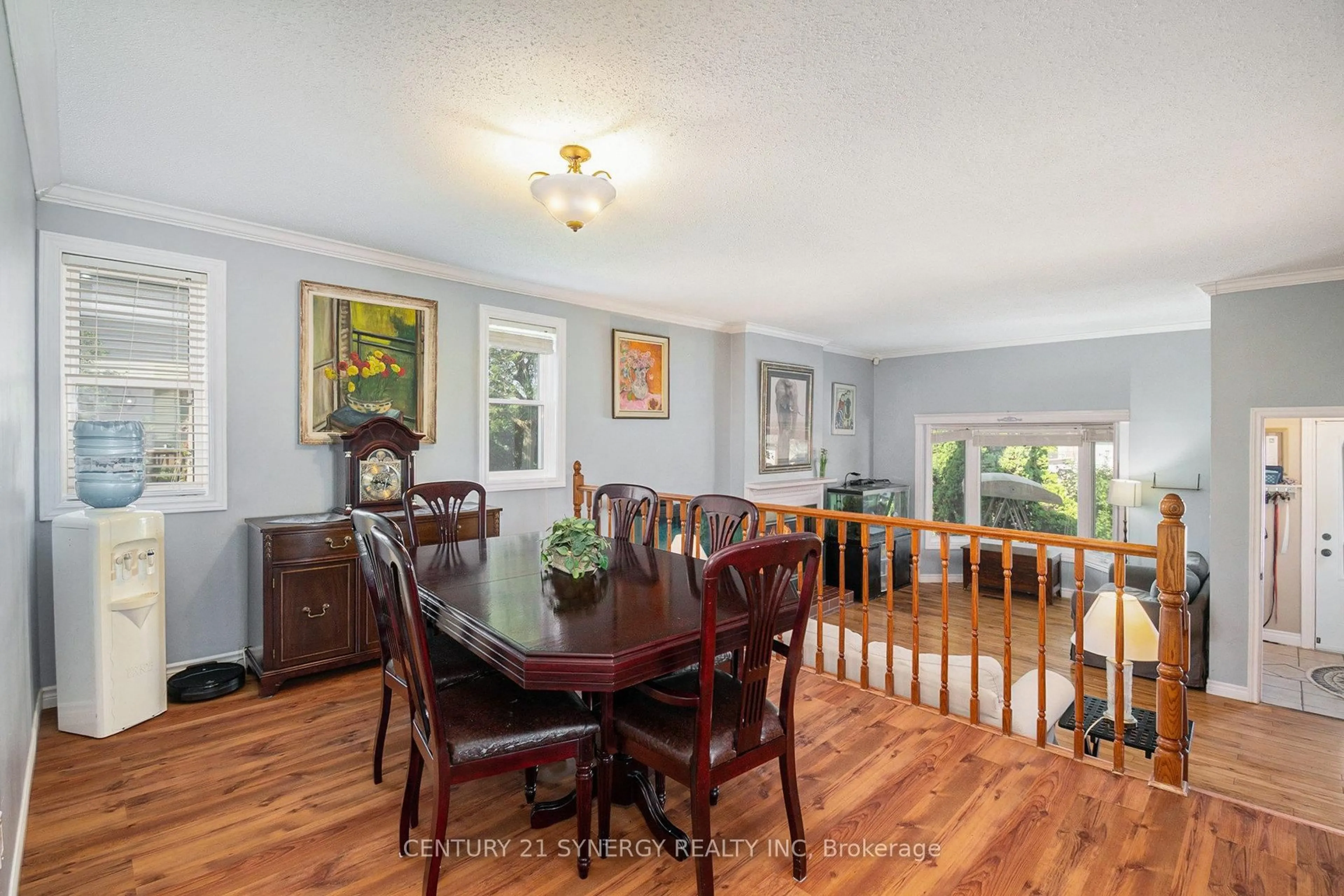 Dining room, wood/laminate floor for 6453 Viseneau Dr, Orleans Ontario K1C 5H1