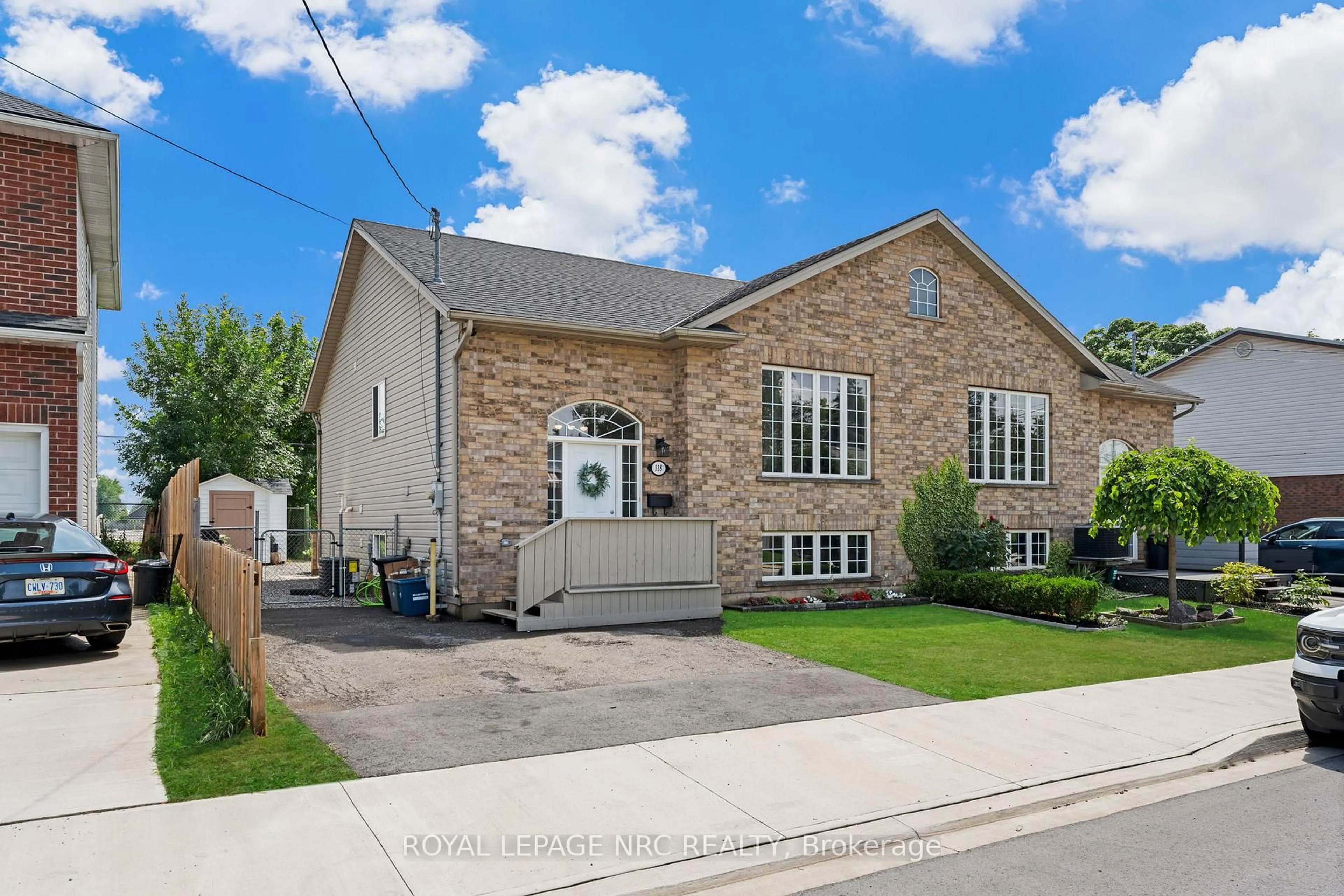 Home with brick exterior material, street for 118 Idylewylde St, Fort Erie Ontario L2A 2L3