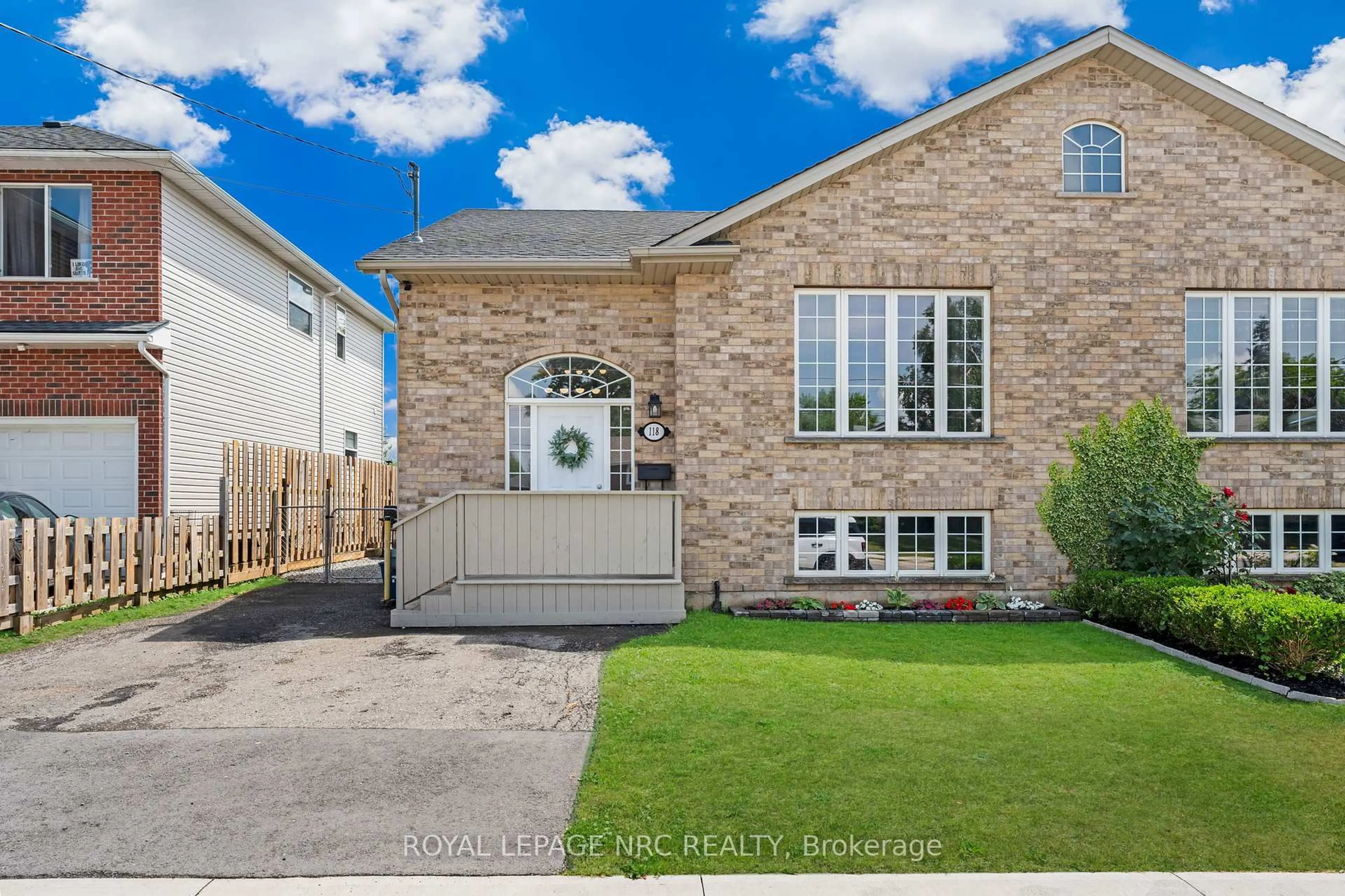 Home with brick exterior material, street for 118 Idylewylde St, Fort Erie Ontario L2A 2L3