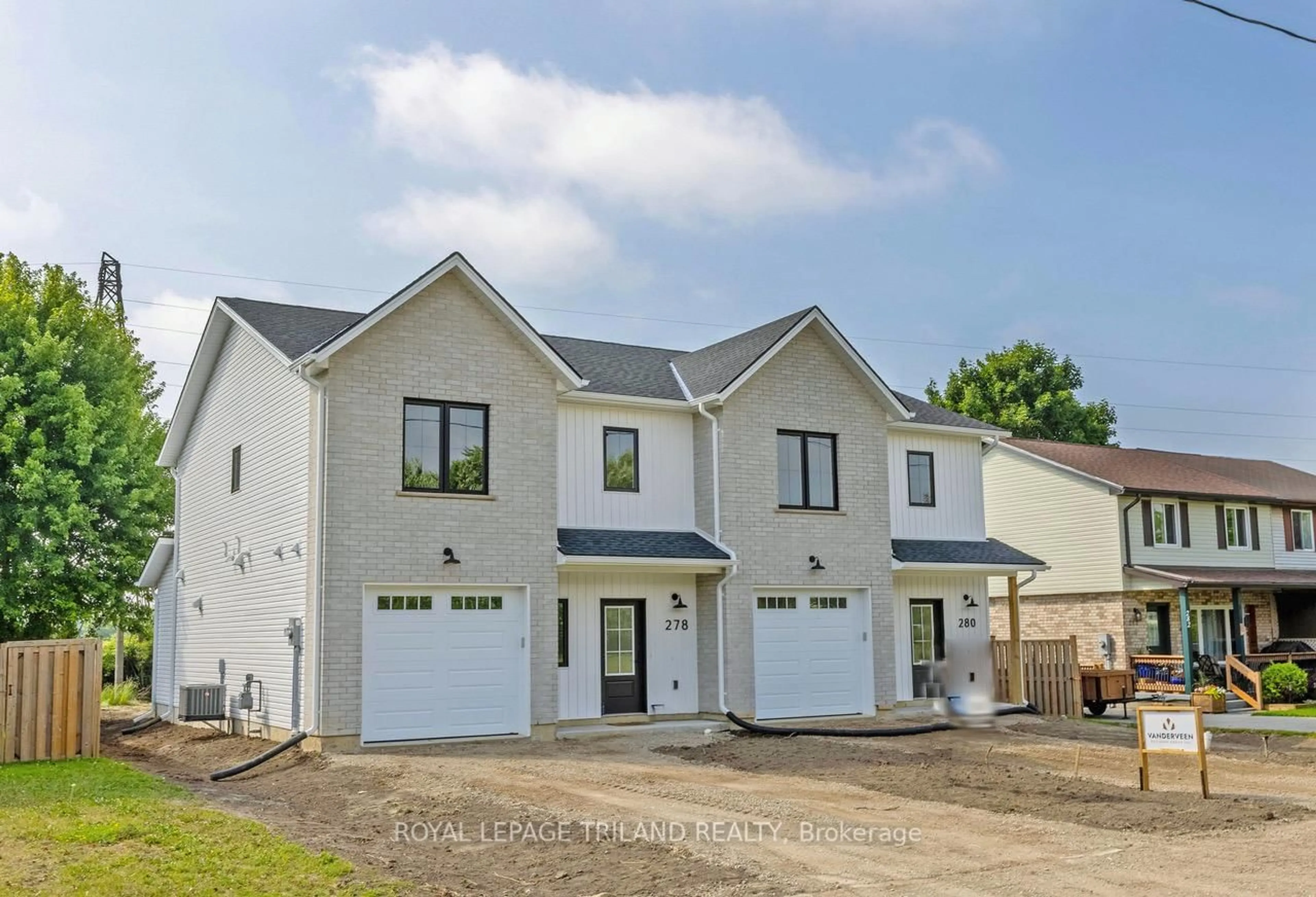 Home with vinyl exterior material, street for 278 Marsh Line, Dutton/Dunwich Ontario N0L 1J0