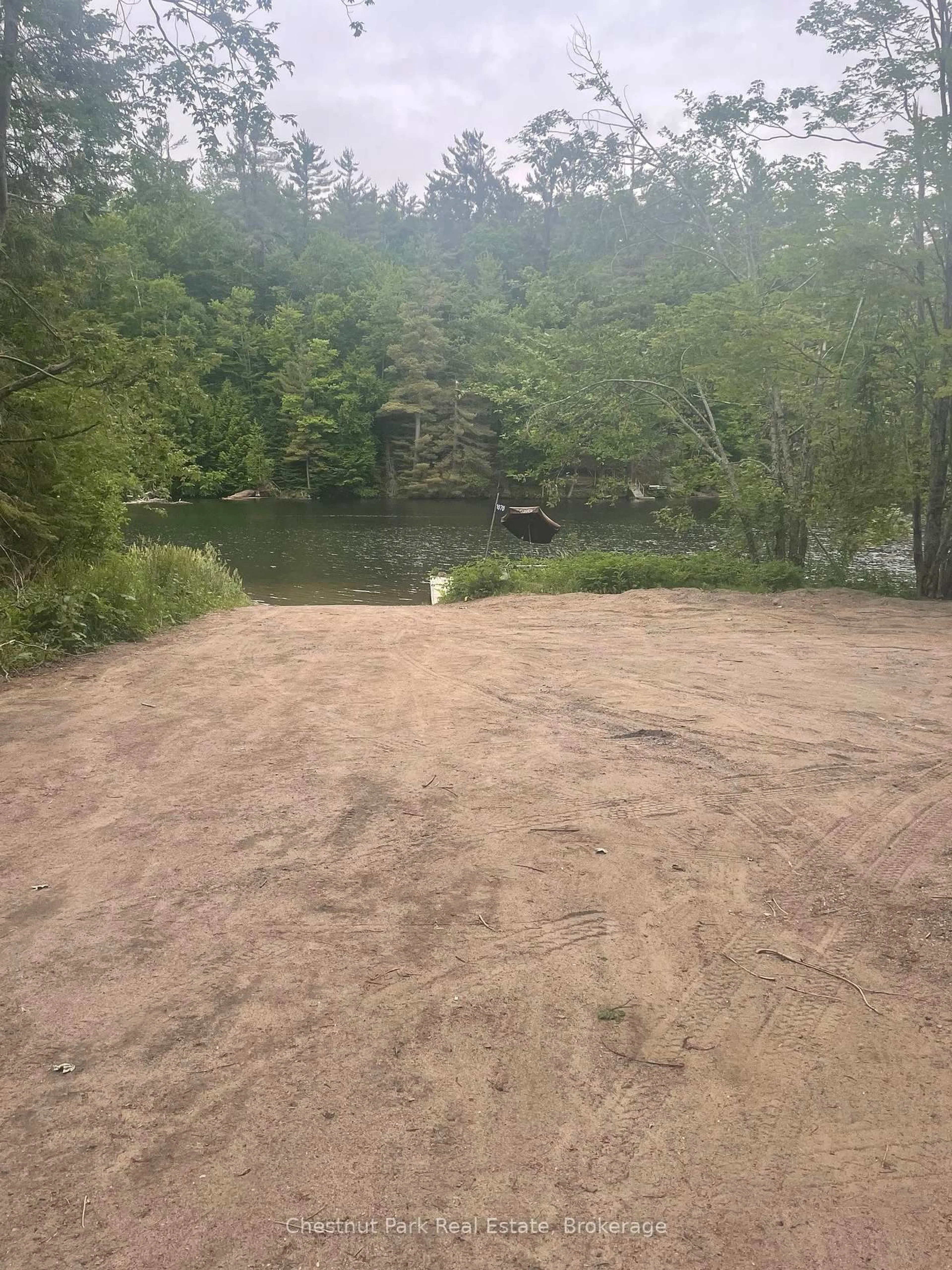 Unknown for 1044 Ashley Lane, Bracebridge Ontario P1L 1X1