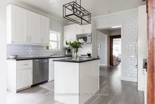 Additional image 36 of 132 Park St