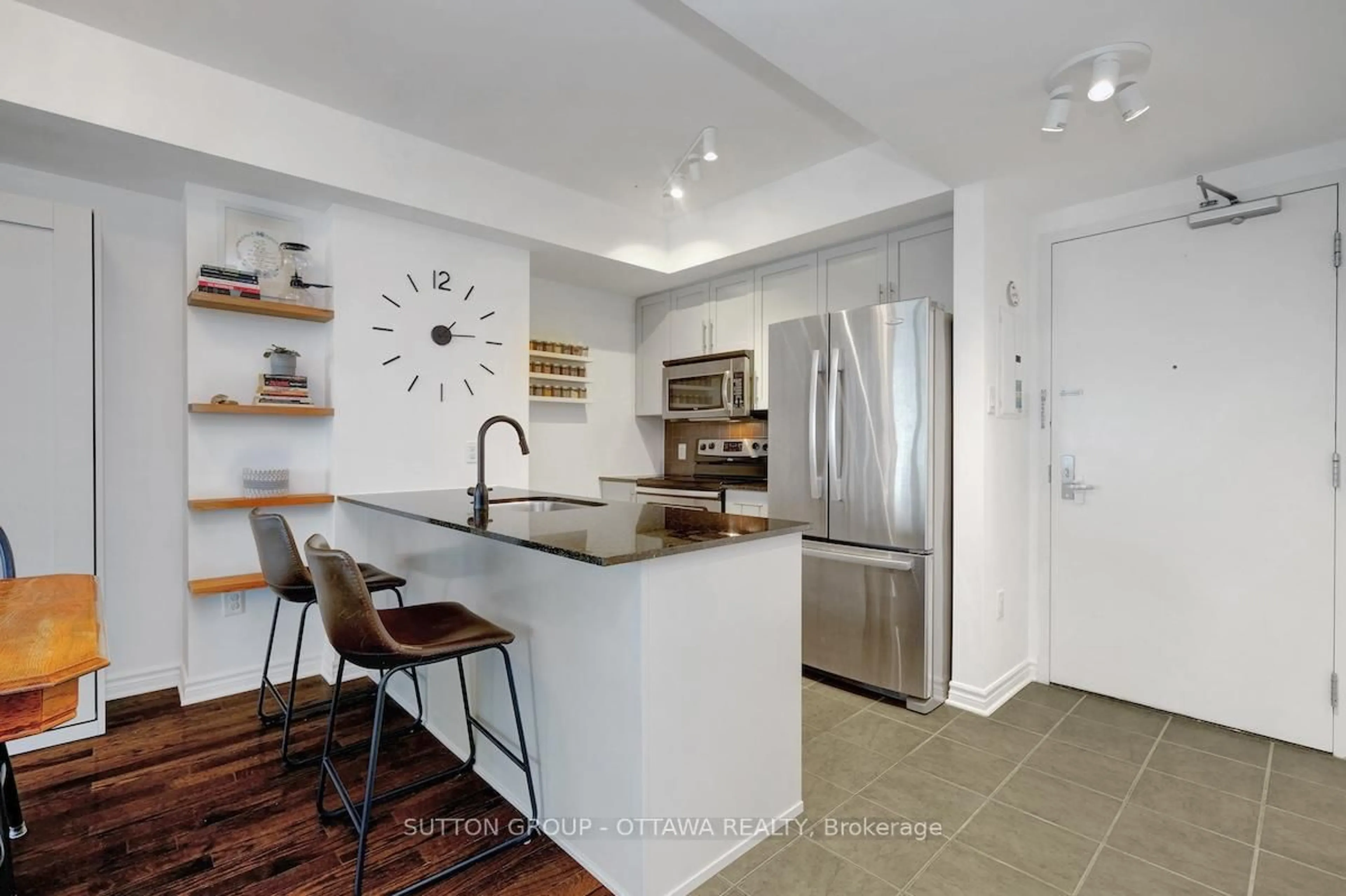 Open concept kitchen, ceramic/tile floor for 70 Landry St #1303, Ottawa Ontario K1L 0A8