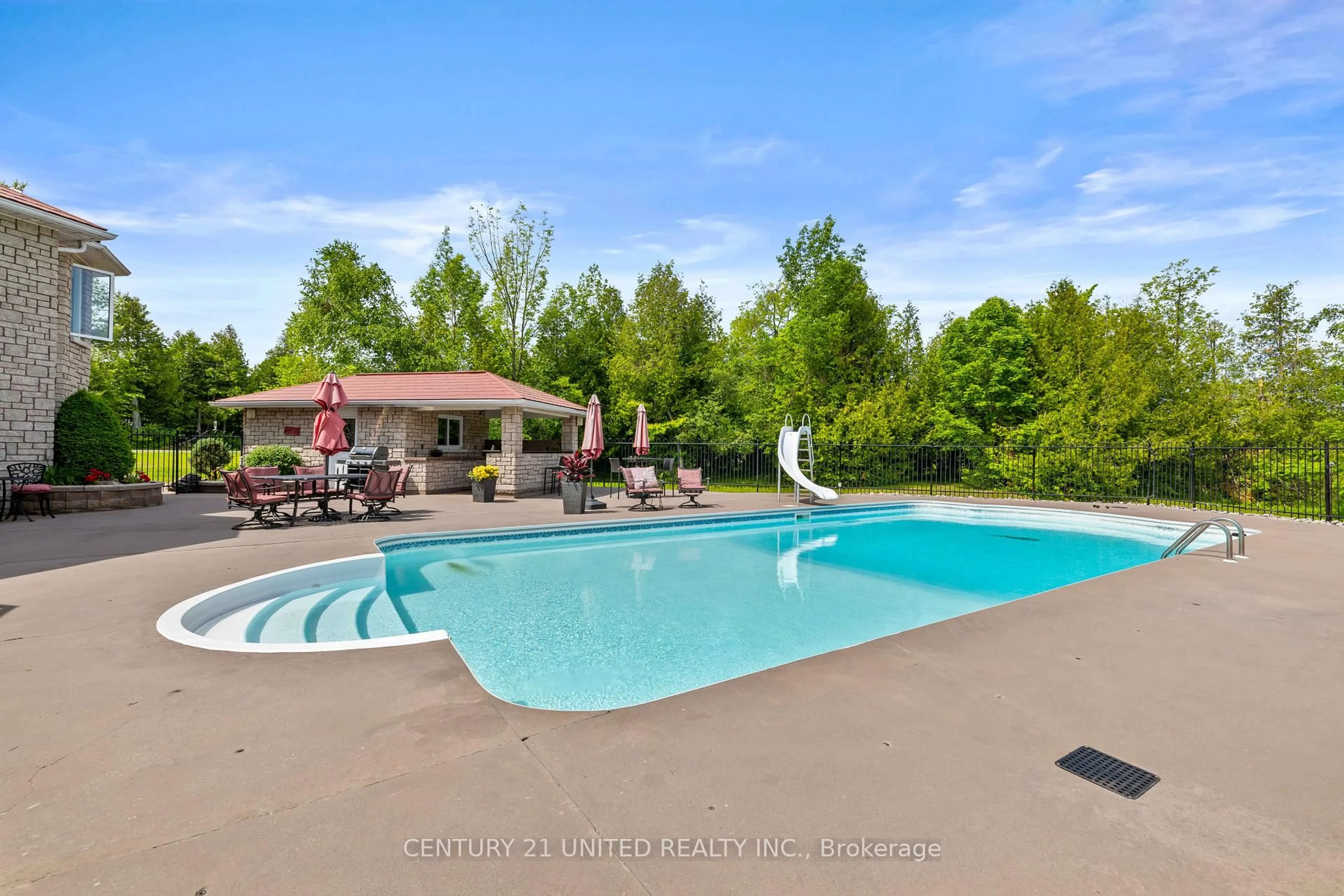 Pool for 310 Viner Line, Selwyn Ontario K0L 1T0
