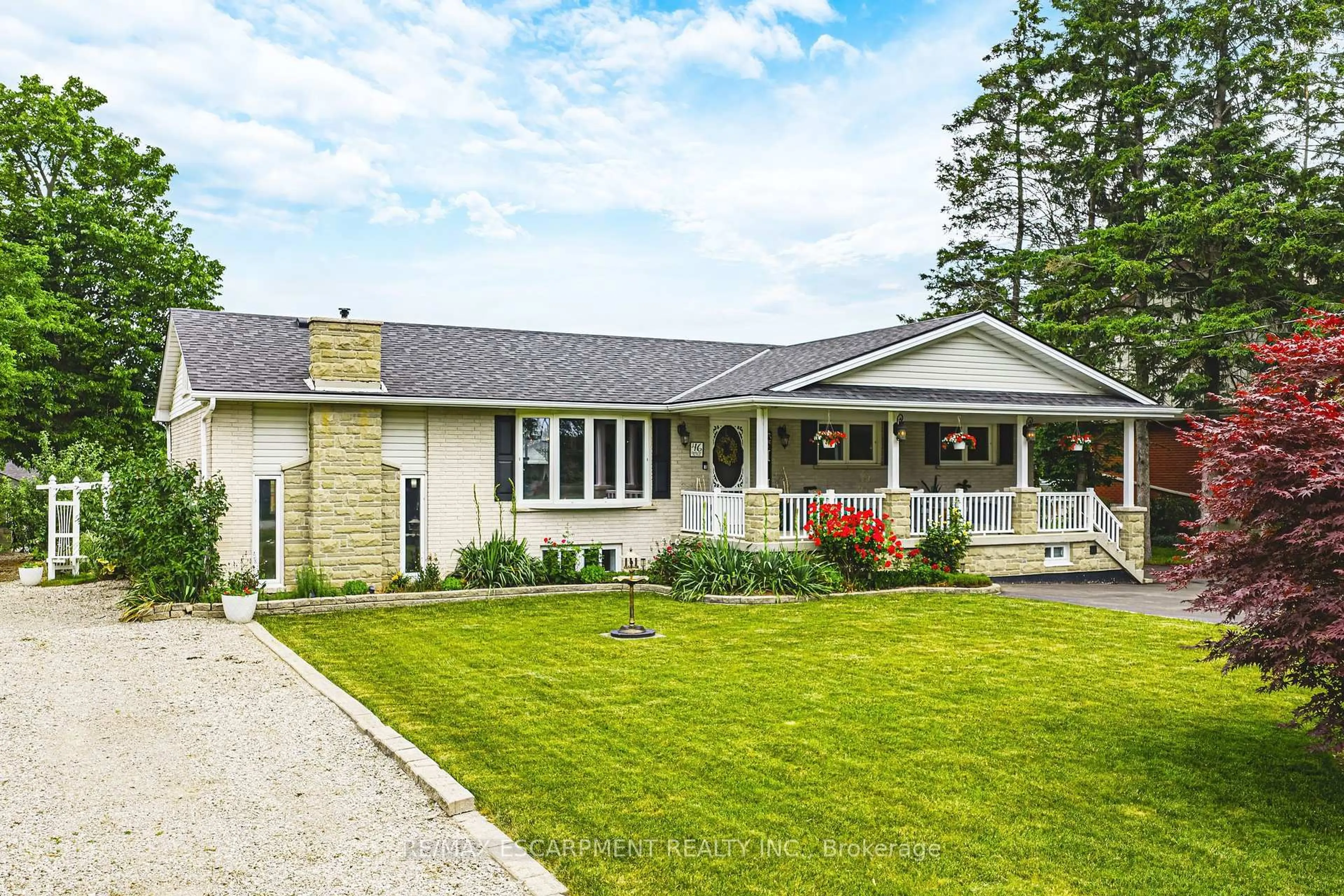 Home with vinyl exterior material, street for 46 Unity Side Rd, Haldimand Ontario N3W 1Y2