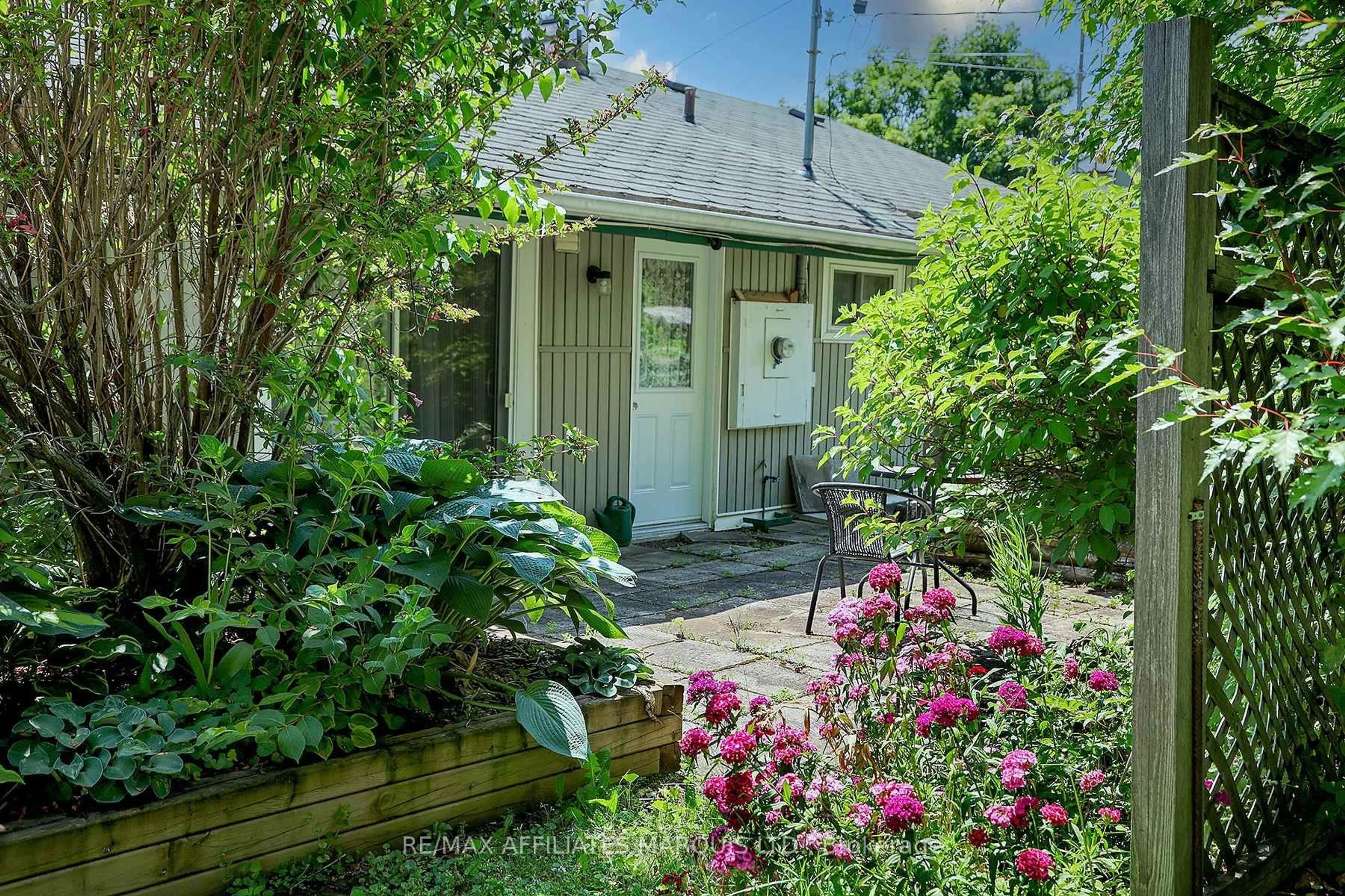 Patio, street for 56 Loyalist St, South Dundas Ontario K0C 1X0