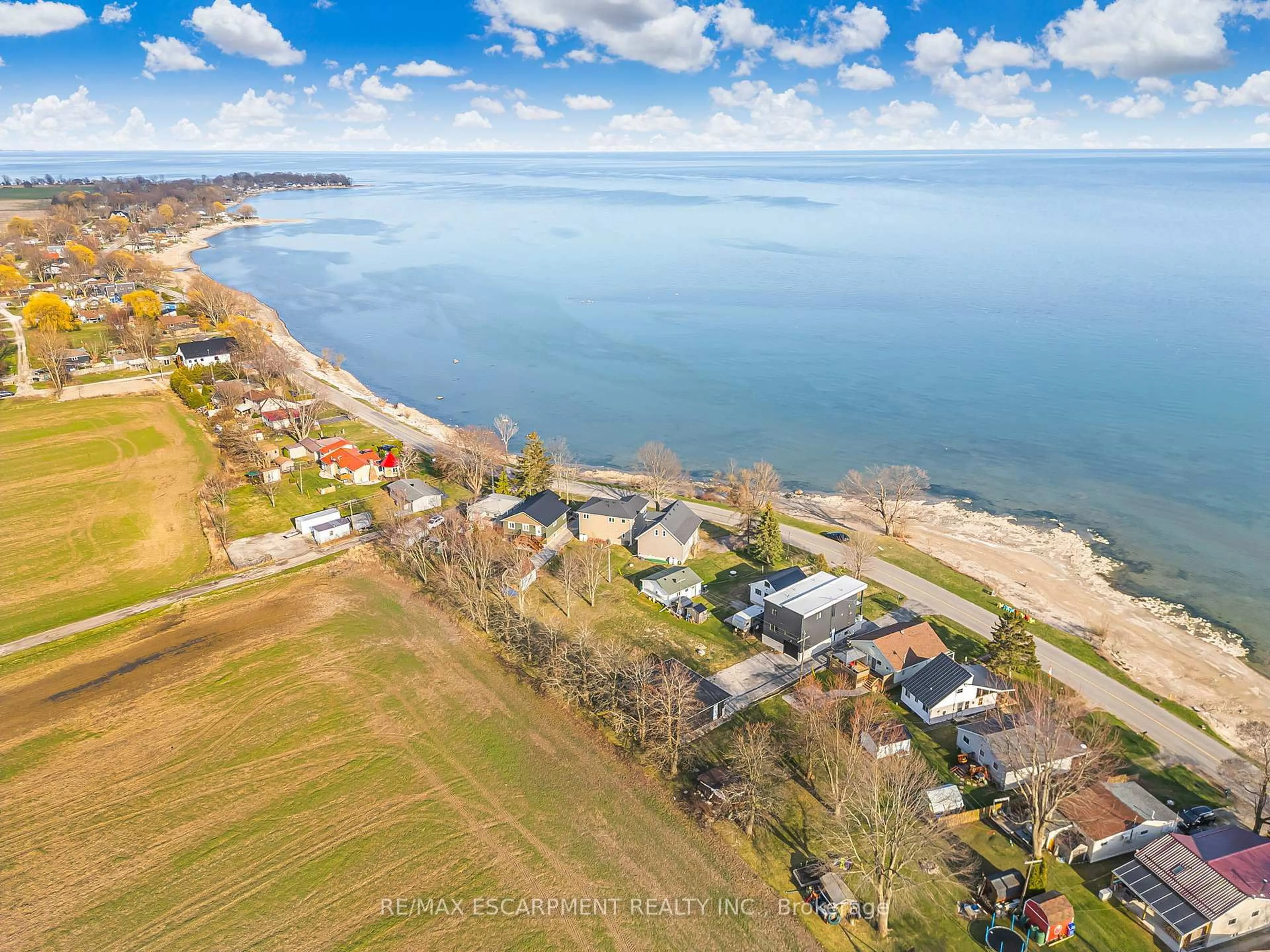 A pic from outside/outdoor area/front of a property/back of a property/a pic from drone, water/lake/river/ocean view for 793 Lakeshore Rd, Haldimand Ontario N0A 1P0