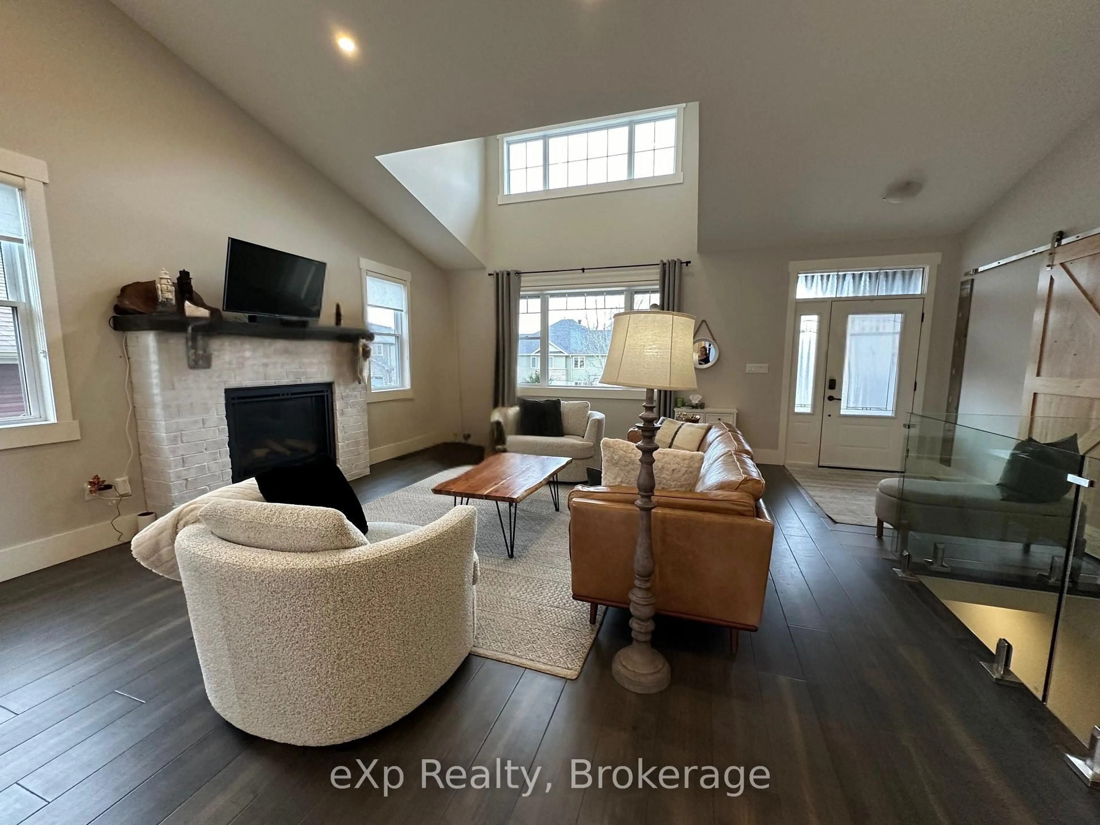 Living room with furniture, unknown for 10 Woodstream Dr, Huntsville Ontario P1H 0B7