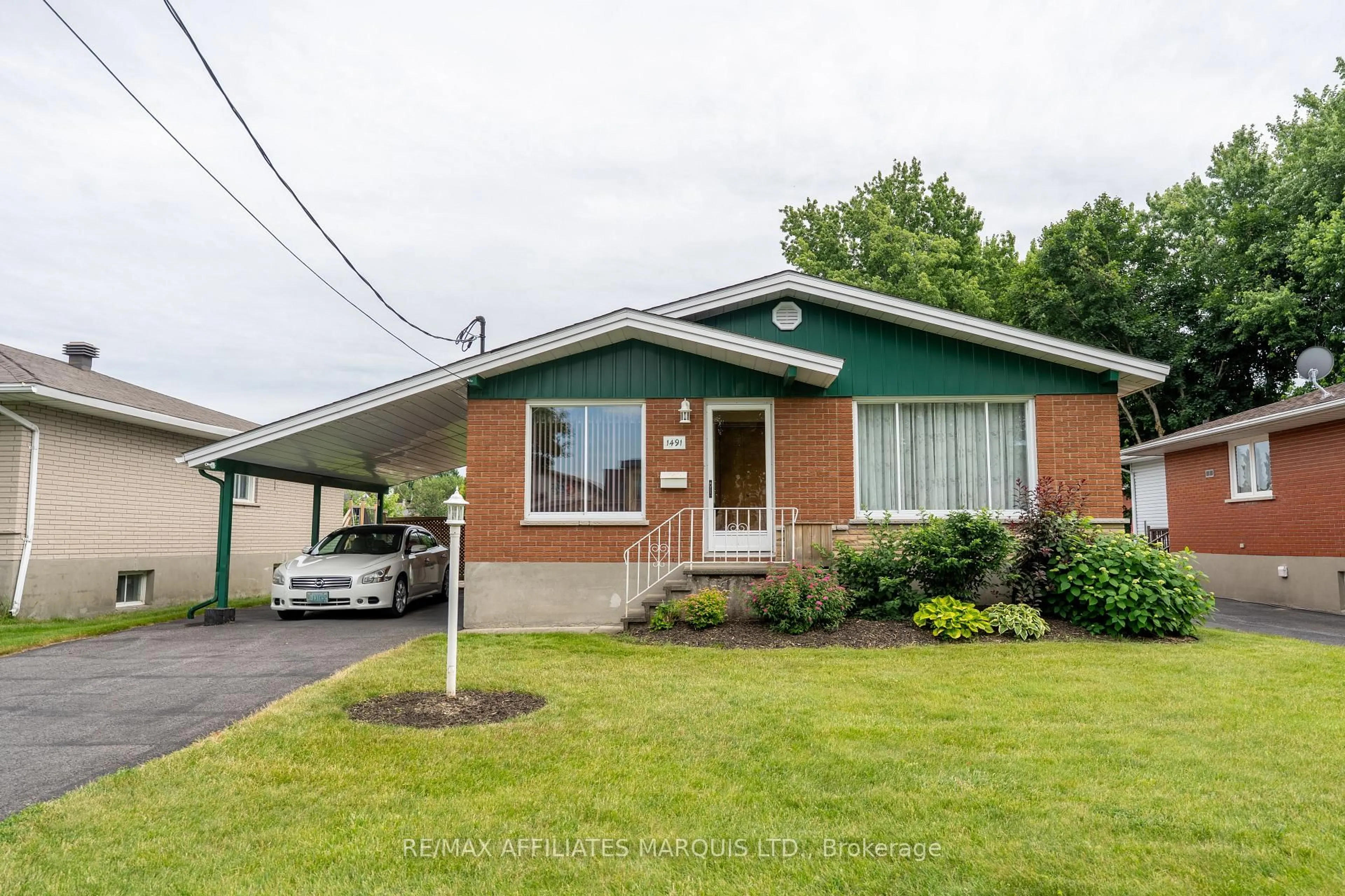 Home with brick exterior material, street for 1491 Holy Cross Blvd, Cornwall Ontario K6H 2W9