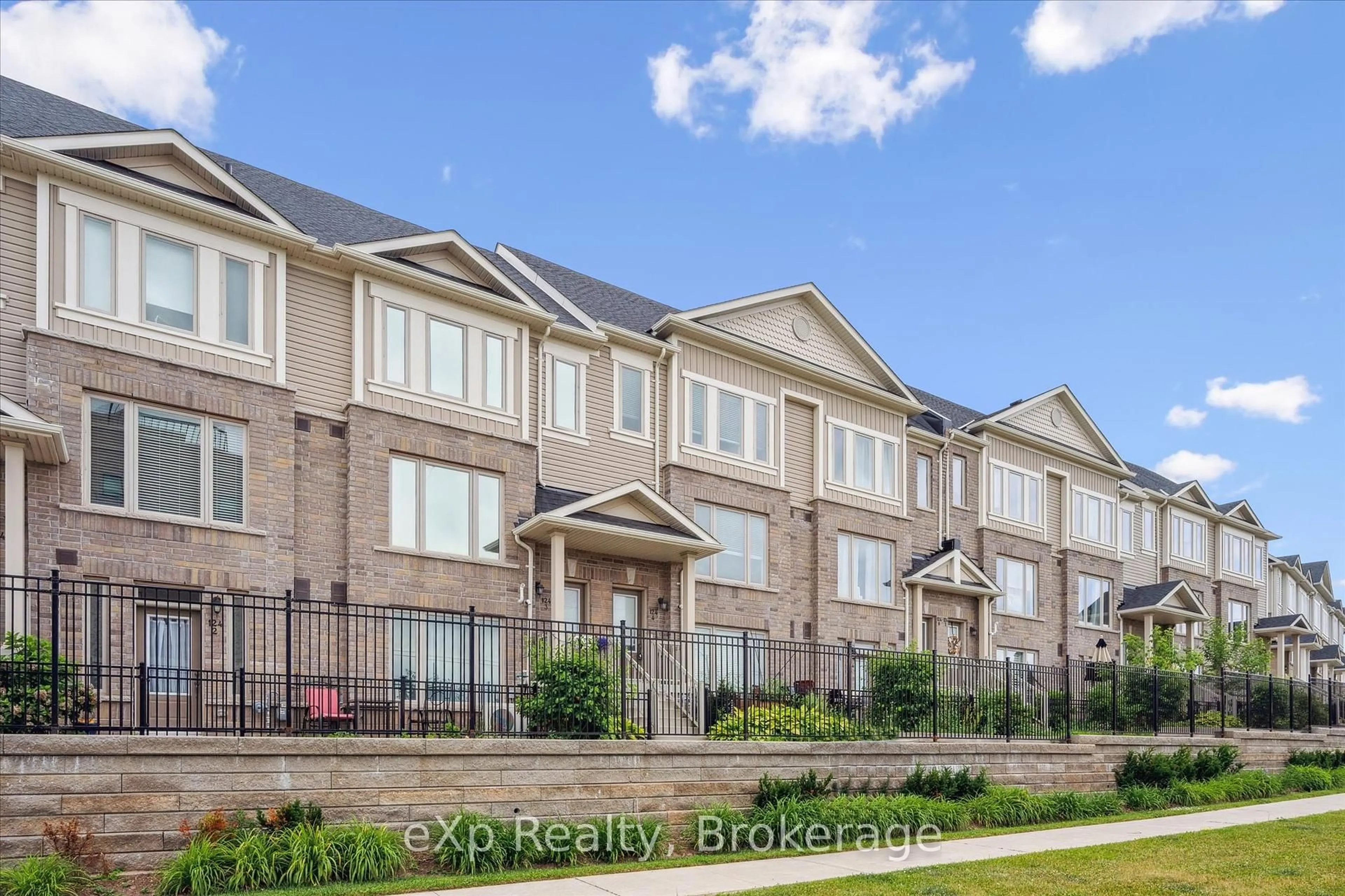 Unknown for 124 Watson Pkwy #4, Guelph Ontario N1E 0P6