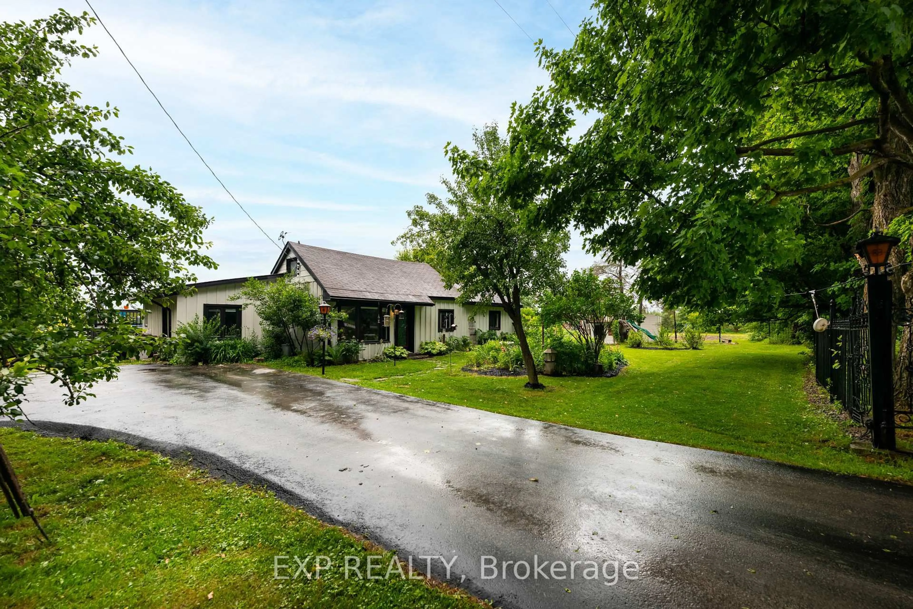 A pic from outside/outdoor area/front of a property/back of a property/a pic from drone, street for 433116 4th Line, Amaranth Ontario L9W 0P1