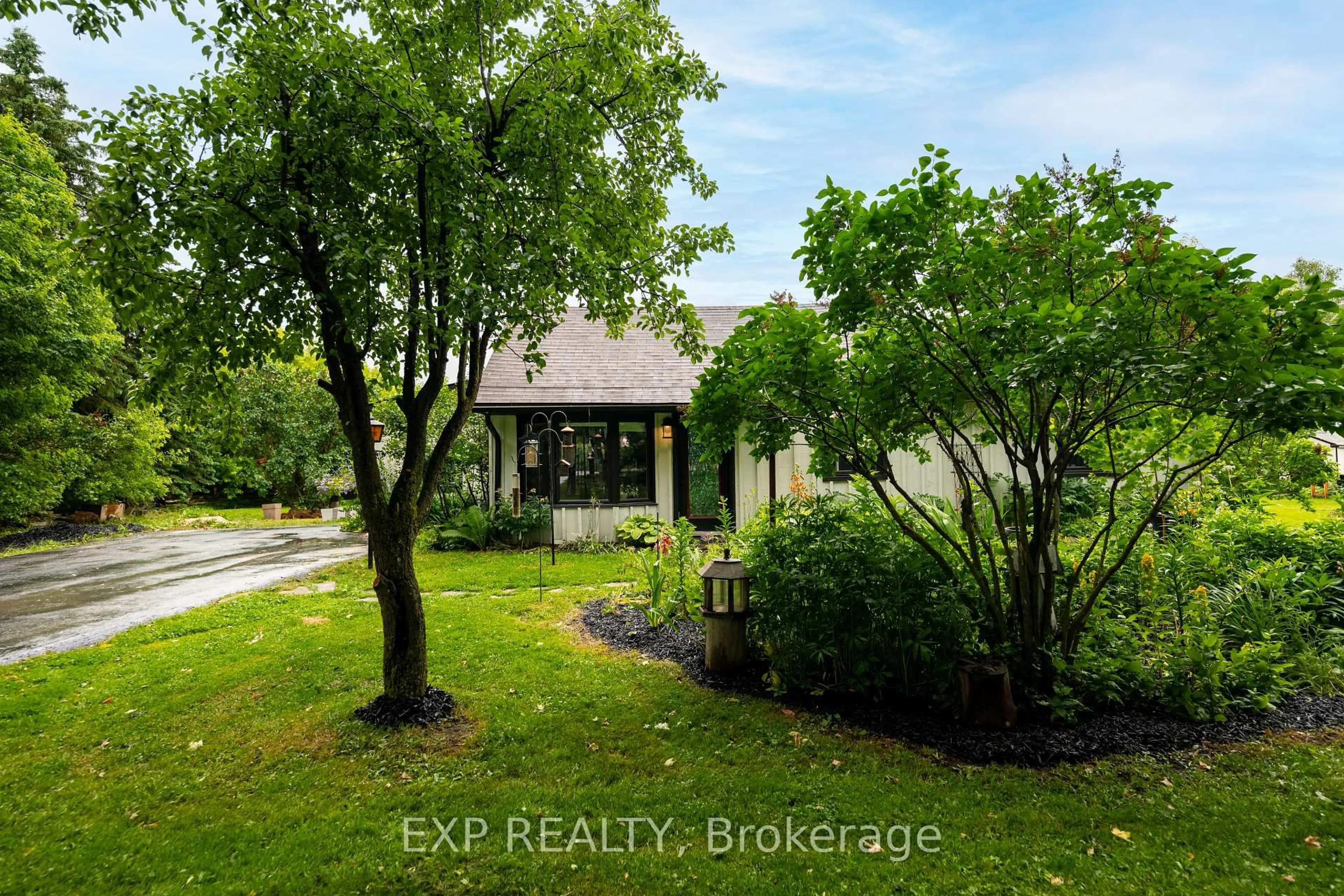 A pic from outside/outdoor area/front of a property/back of a property/a pic from drone, water/lake/river/ocean view for 433116 4th Line, Amaranth Ontario L9W 0P1