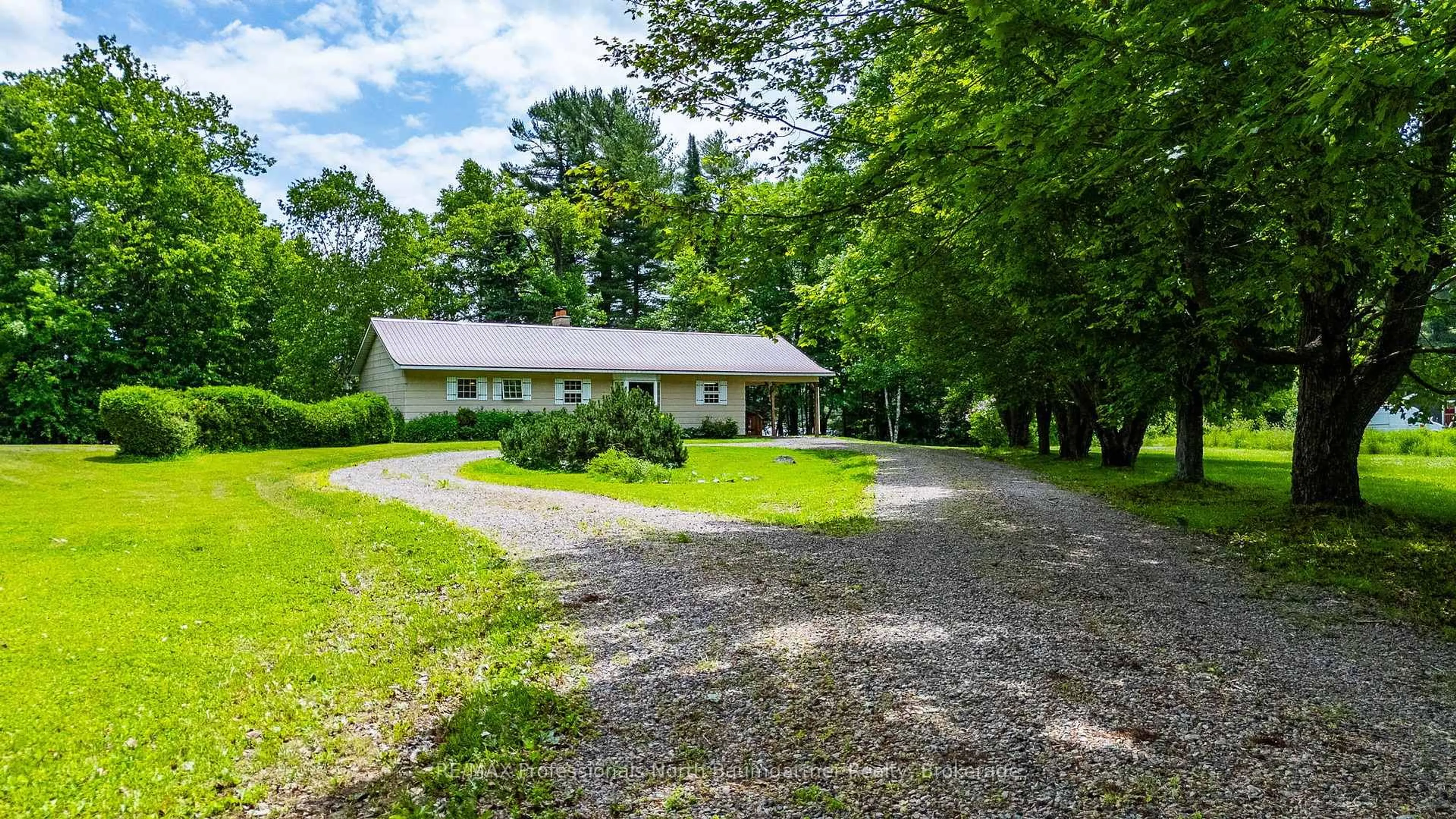 A pic from outside/outdoor area/front of a property/back of a property/a pic from drone, street for 1230 North Shore Rd, Algonquin Highlands Ontario K0M 1S0