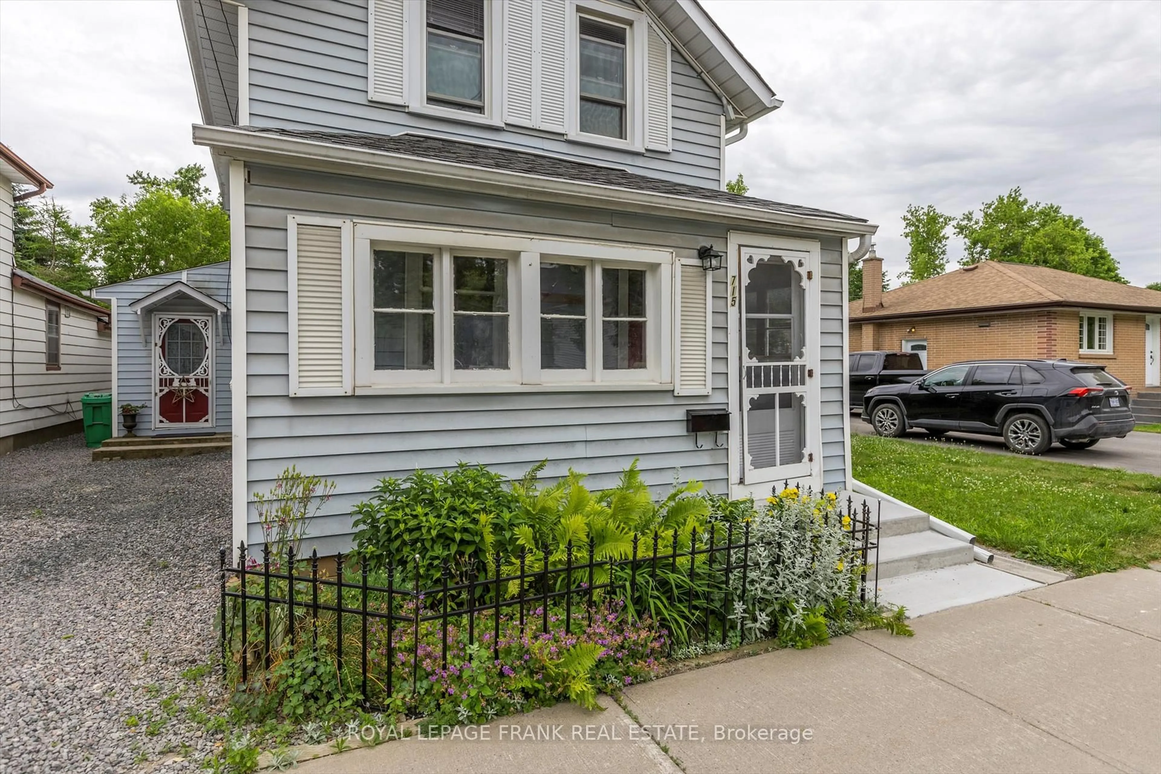 Home with vinyl exterior material, street for 715 Chamberlain St, Peterborough Central Ontario K9J 4M2