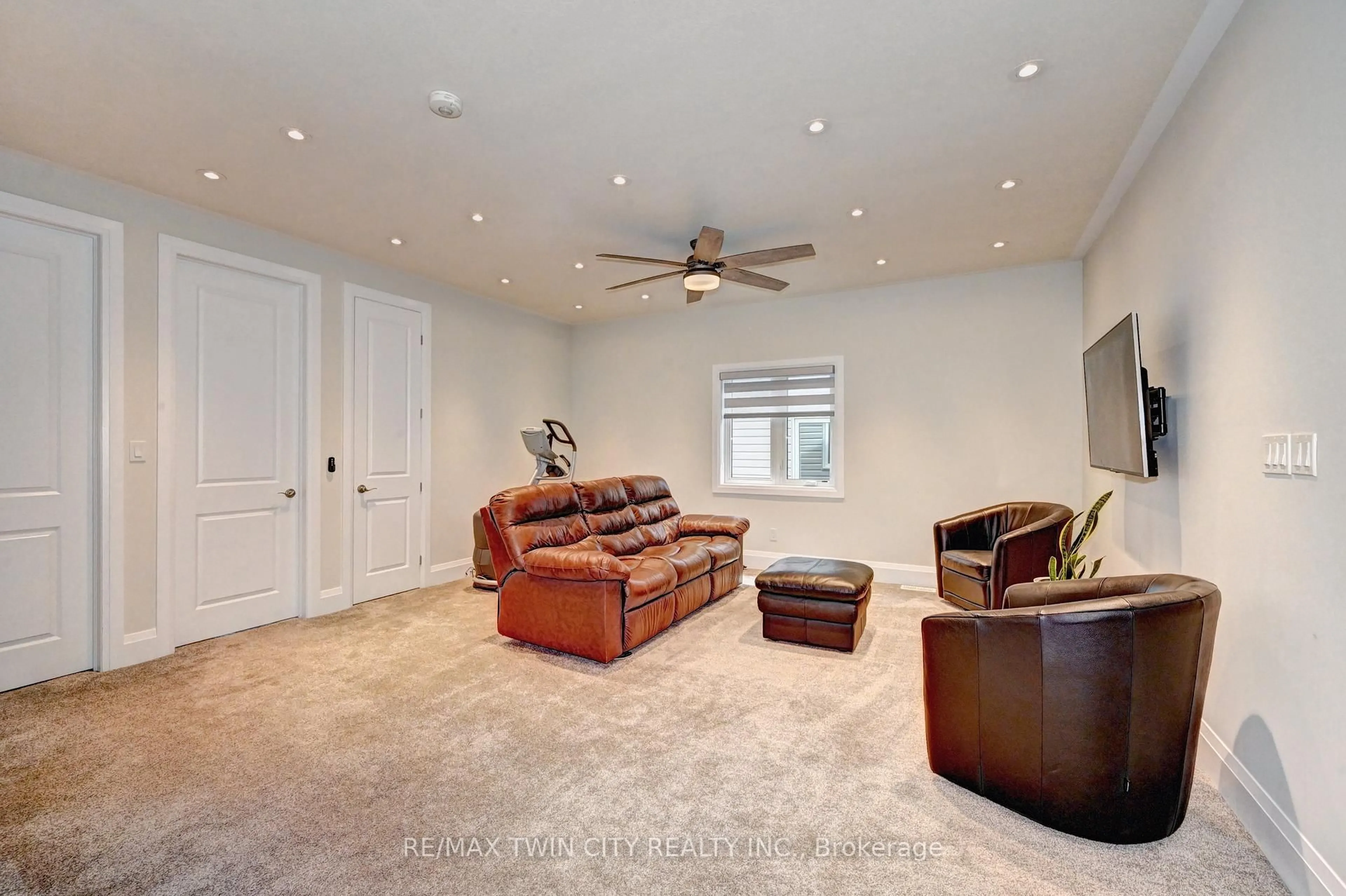 Living room with furniture, unknown for 292 Chokecherry Cres, Waterloo Ontario N2V 0H1