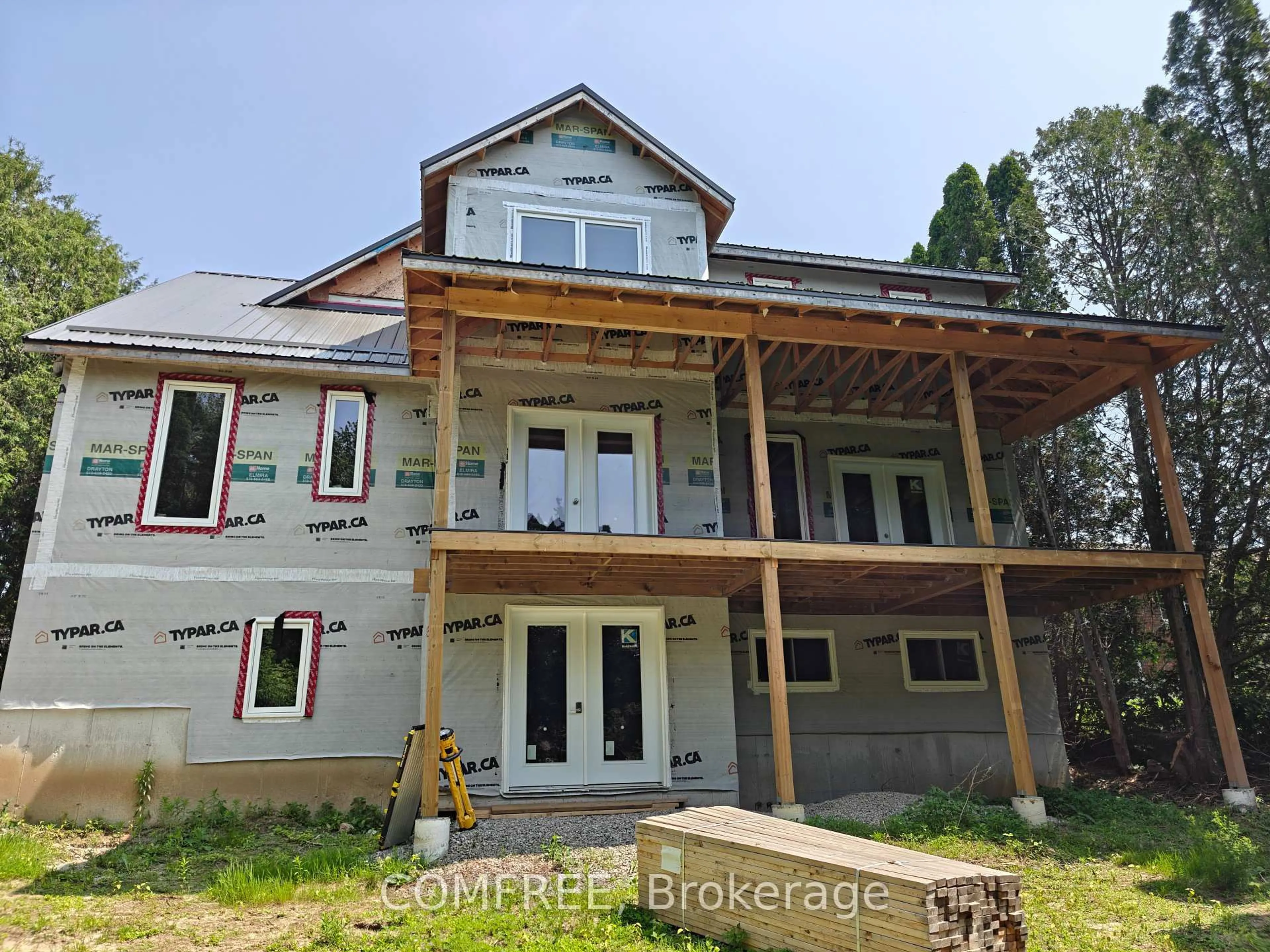 Home with brick exterior material, building for 268 Tunis St, Ingersoll Ontario N5C 1W7
